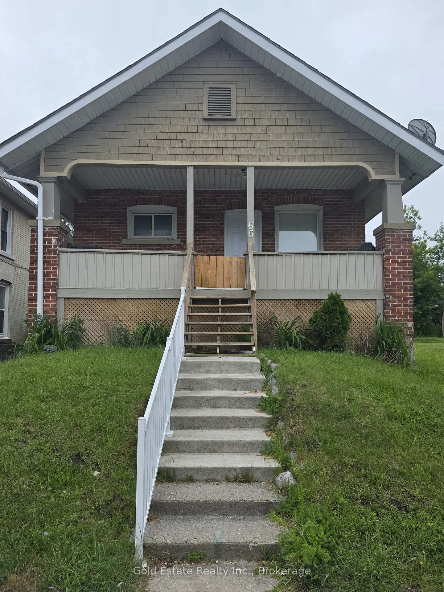 Photo 13 of 65 Front Street S, Orillia — HOMEH