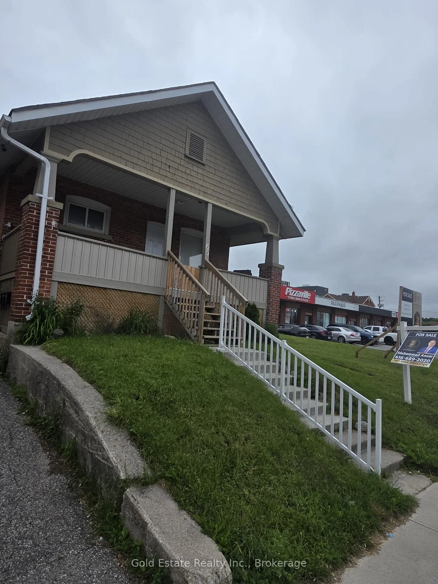 Photo 15 of 65 Front Street S, Orillia — HOMEH