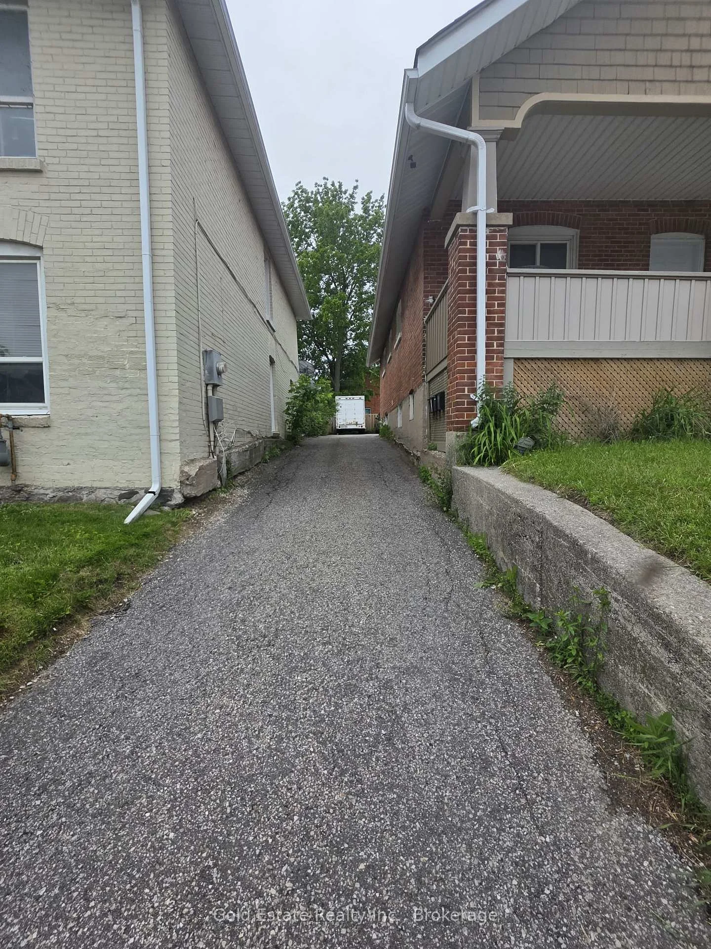 Photo 17 of 65 Front Street S, Orillia — HOMEH