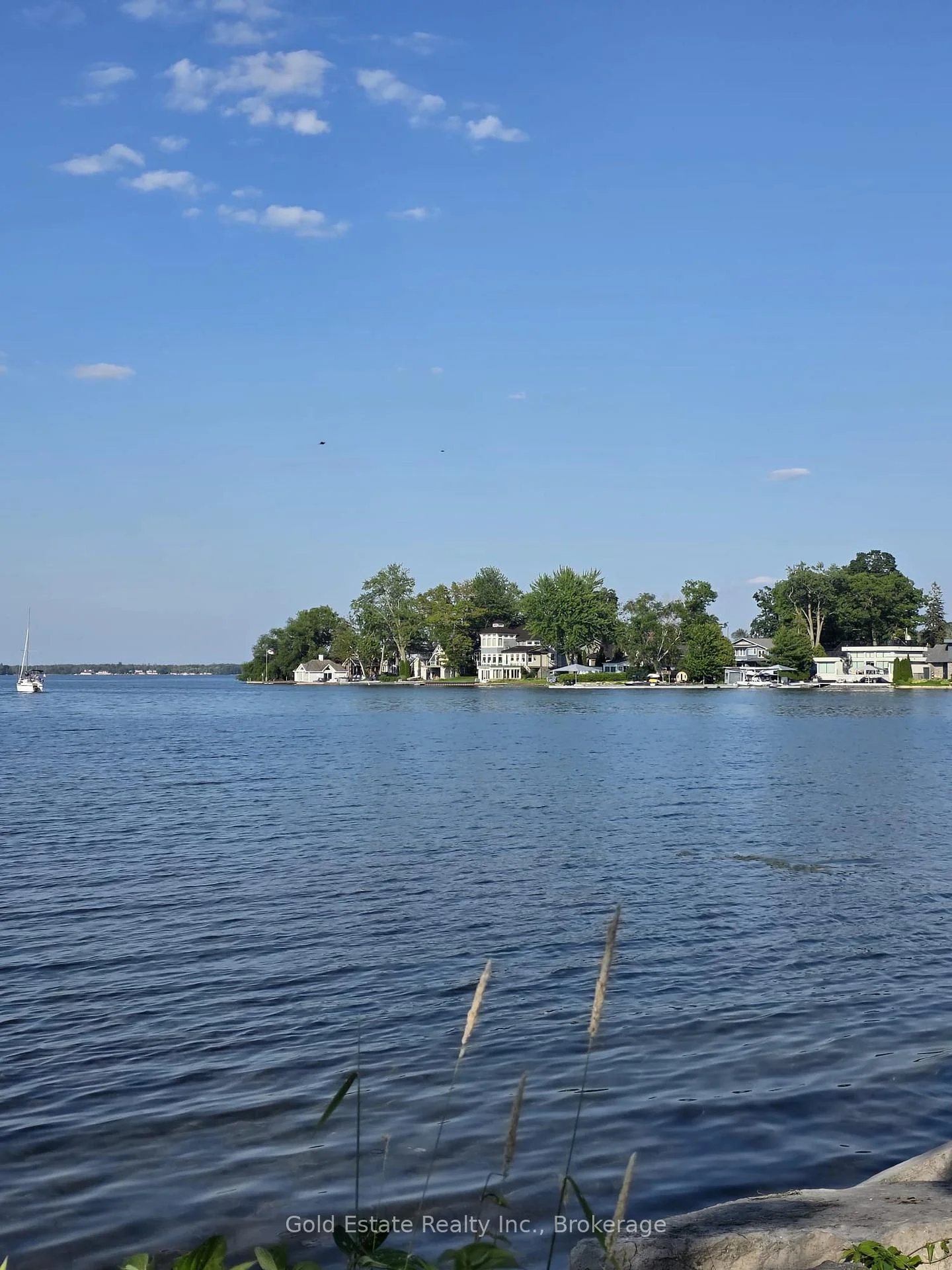 Photo 12 of 65 Front Street S, Orillia — HOMEH