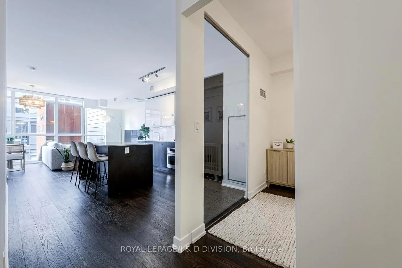 Photo 4 of Unit 503, 36 Howard Park Avenue, Toronto, Roncesvalles — HOMEH