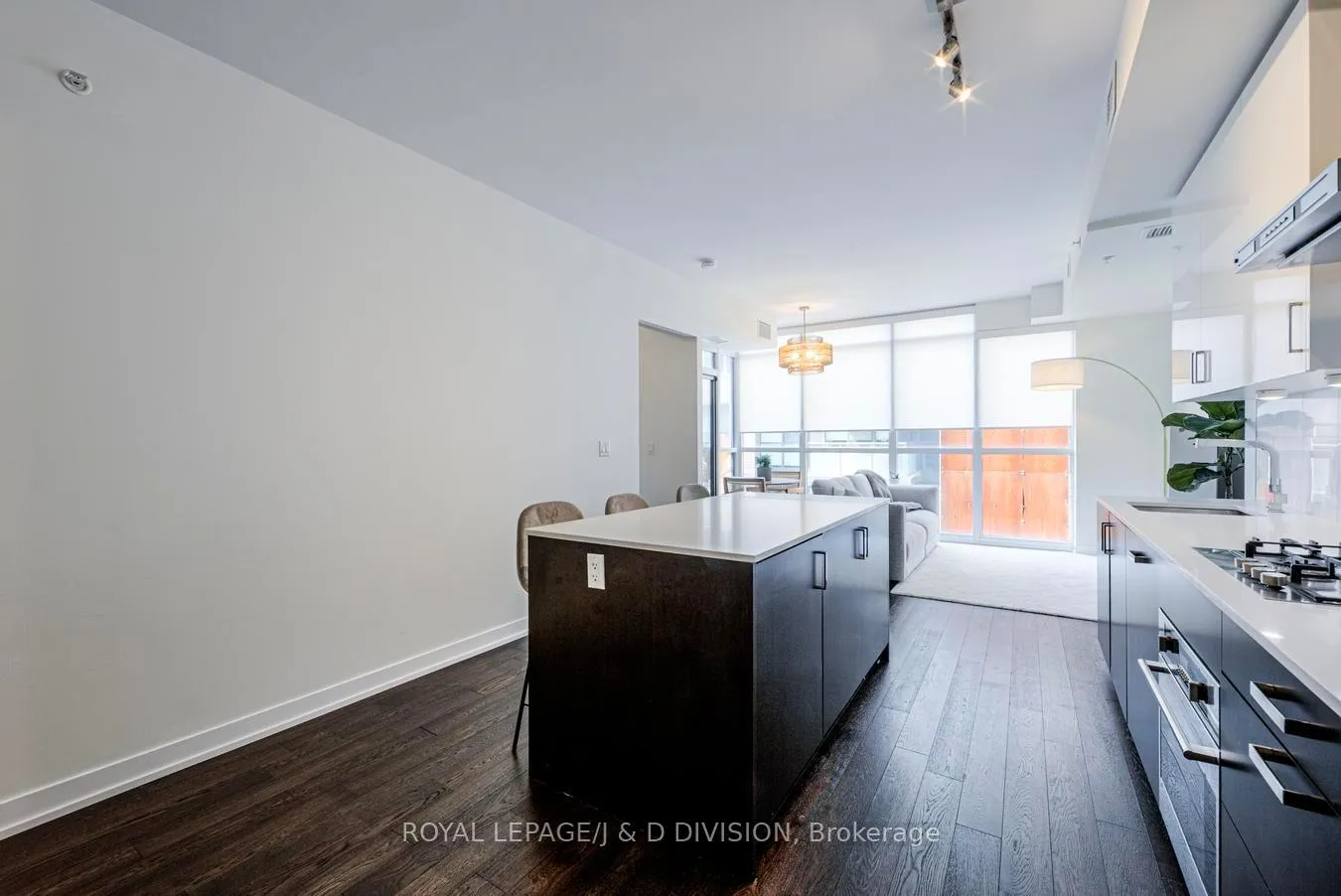 Photo 9 of Unit 503, 36 Howard Park Avenue, Toronto, Roncesvalles — HOMEH
