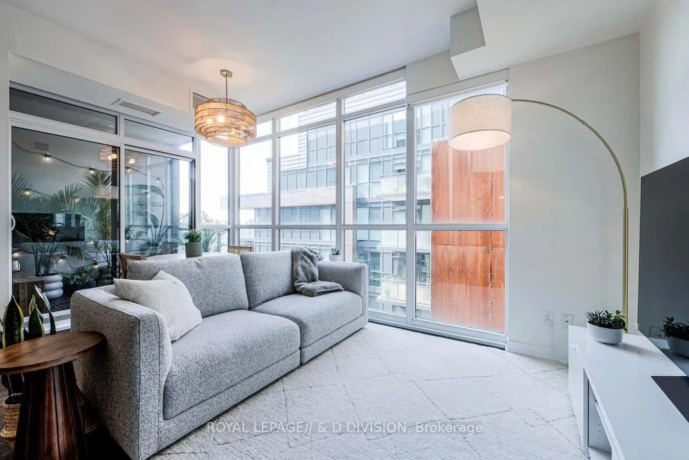 Photo 10 of Unit 503, 36 Howard Park Avenue, Toronto, Roncesvalles — HOMEH