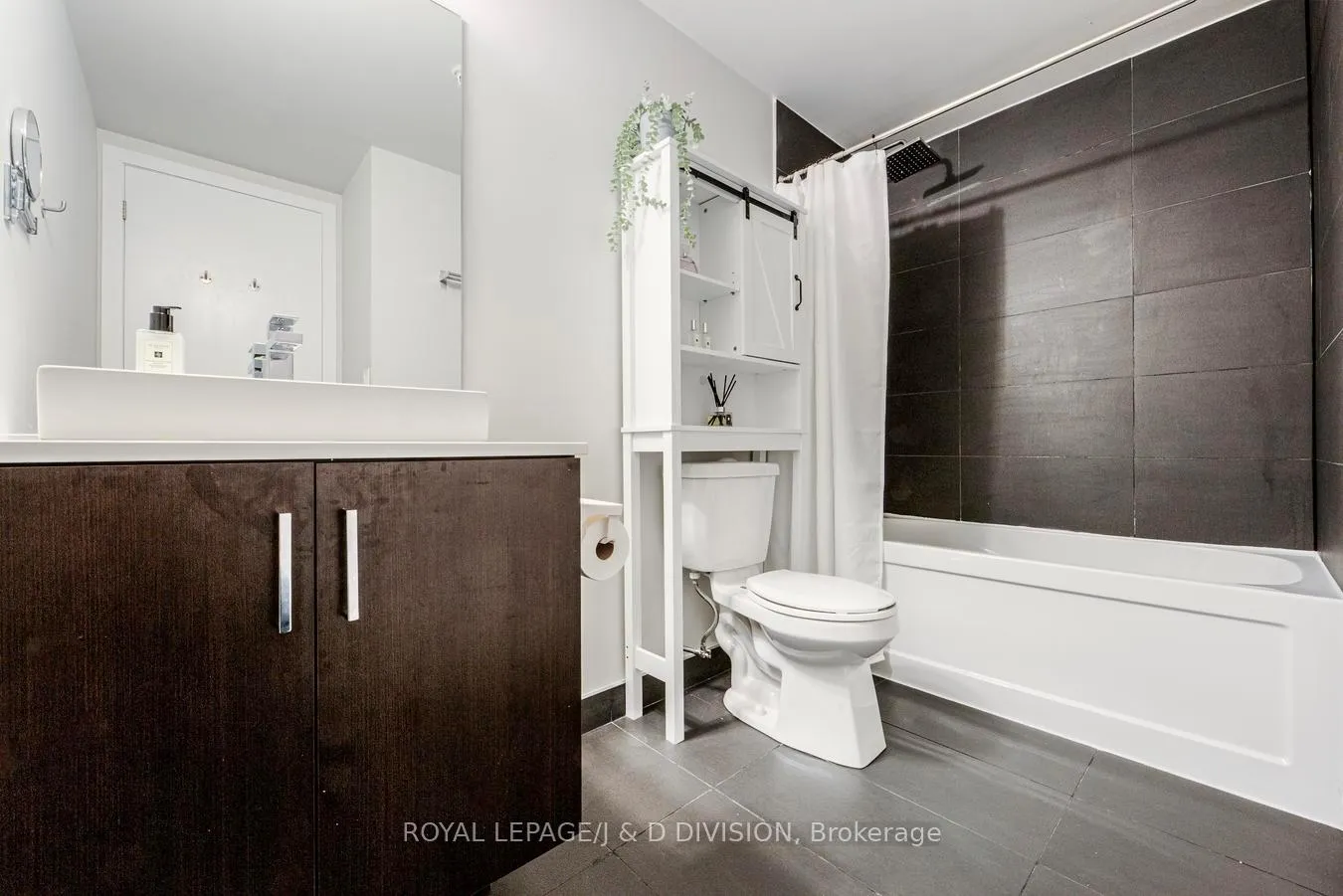Photo 29 of Unit 503, 36 Howard Park Avenue, Toronto, Roncesvalles — HOMEH