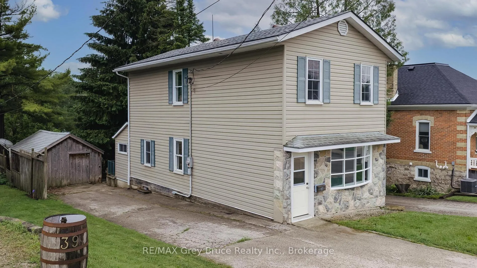 Photo 1 of 43 4th Street NW, Arran-Elderslie — HOMEH