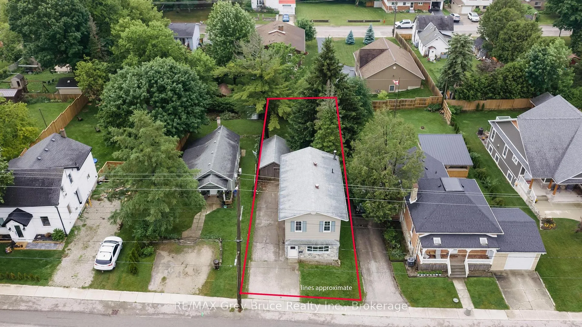 Photo 3 of 43 4th Street NW, Arran-Elderslie — HOMEH