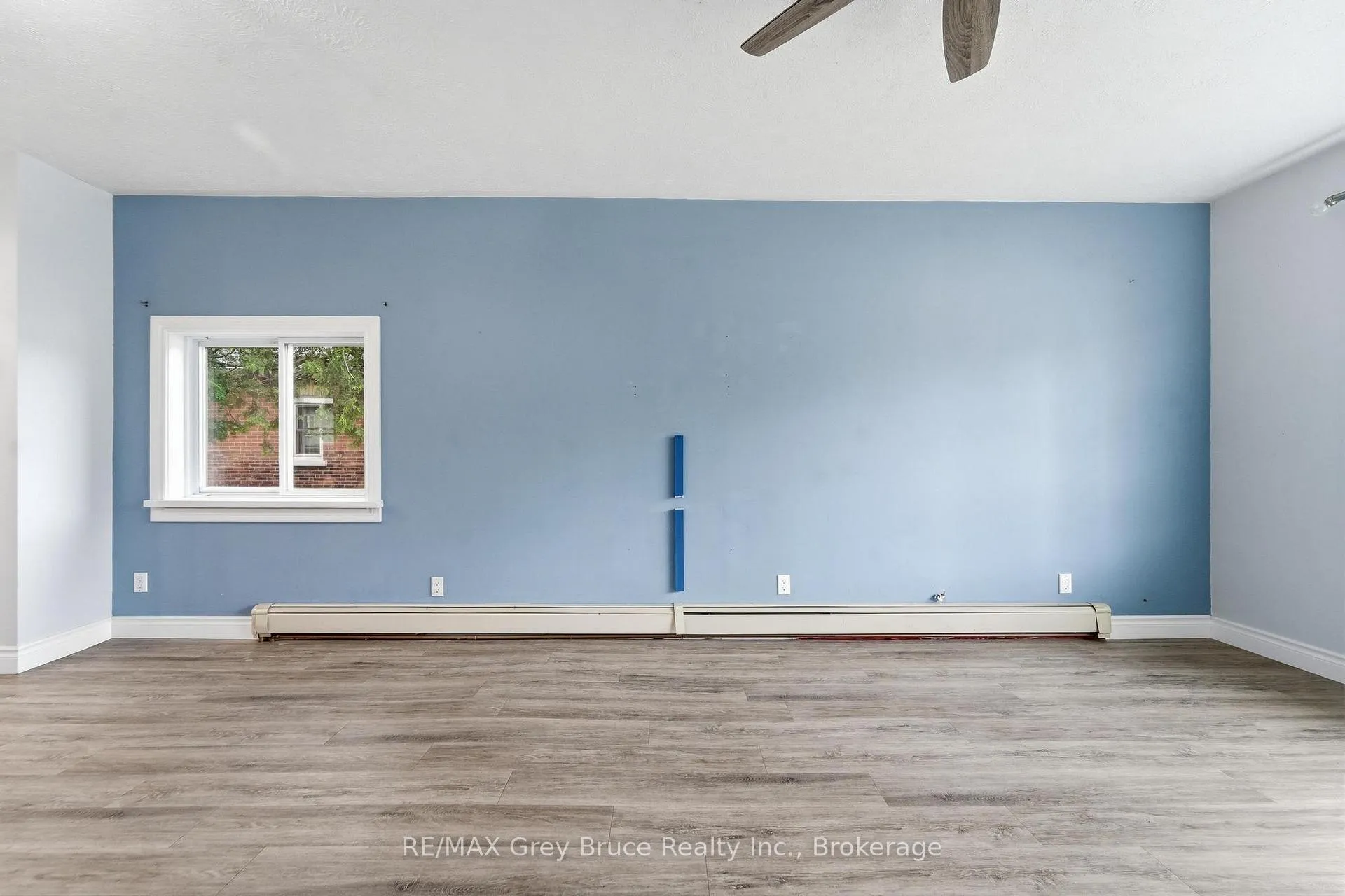 Photo 5 of 43 4th Street NW, Arran-Elderslie — HOMEH
