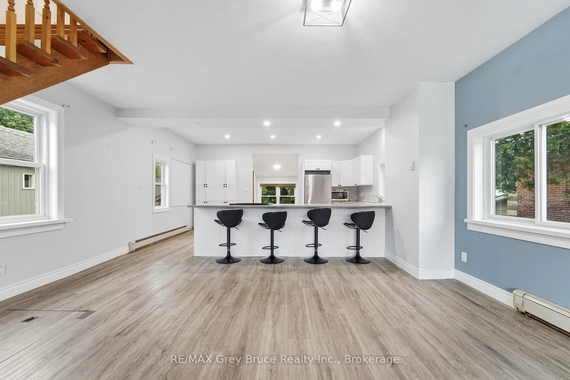 Photo 7 of 43 4th Street NW, Arran-Elderslie — HOMEH