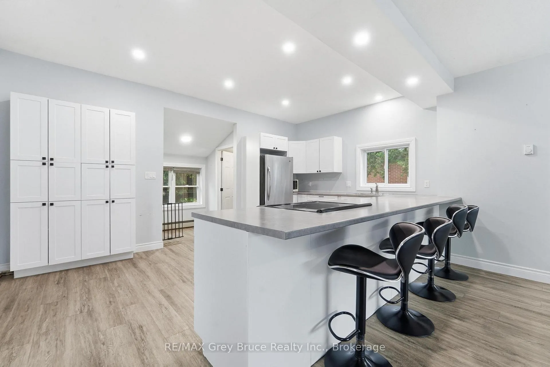 Photo 8 of 43 4th Street NW, Arran-Elderslie — HOMEH