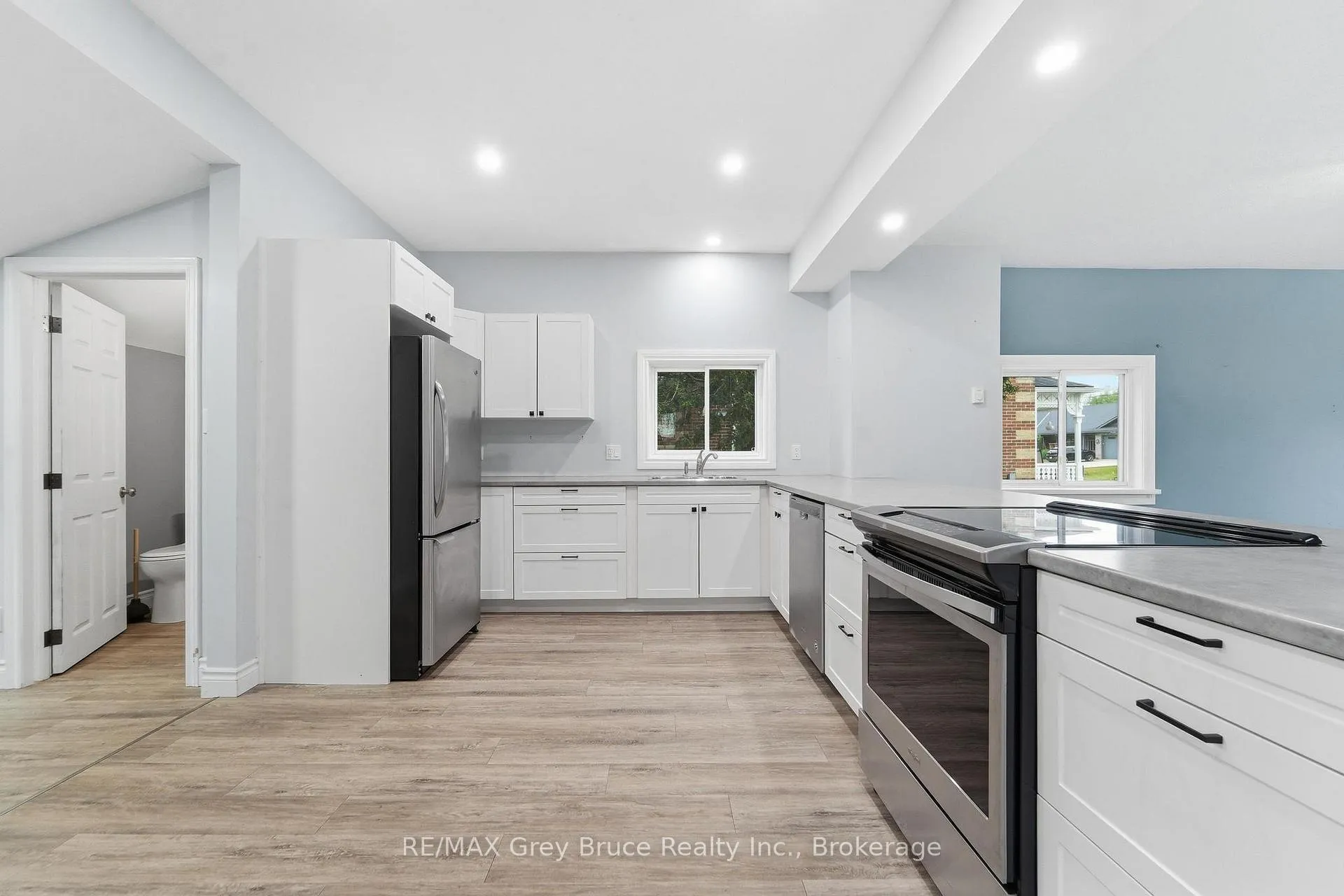 Photo 9 of 43 4th Street NW, Arran-Elderslie — HOMEH