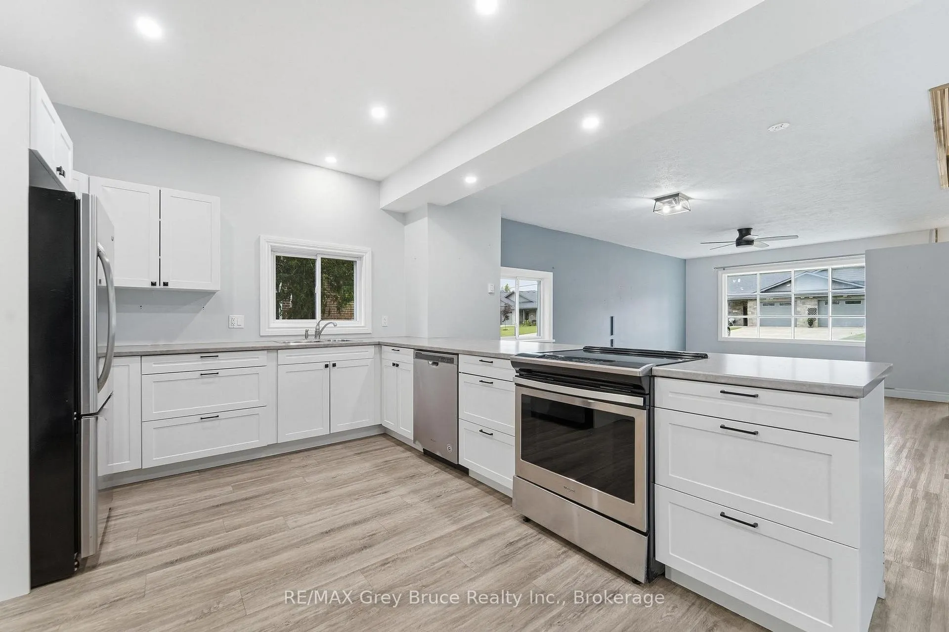 Photo 10 of 43 4th Street NW, Arran-Elderslie — HOMEH