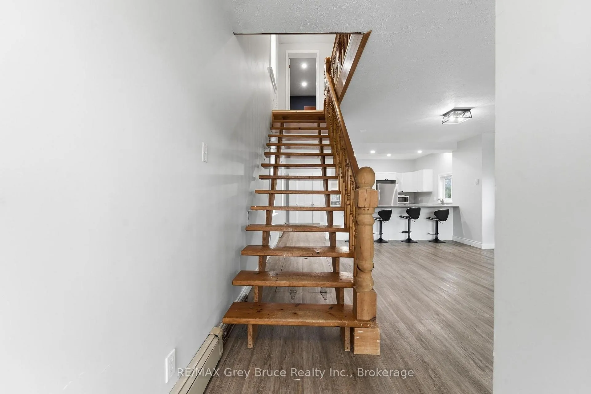 Photo 13 of 43 4th Street NW, Arran-Elderslie — HOMEH