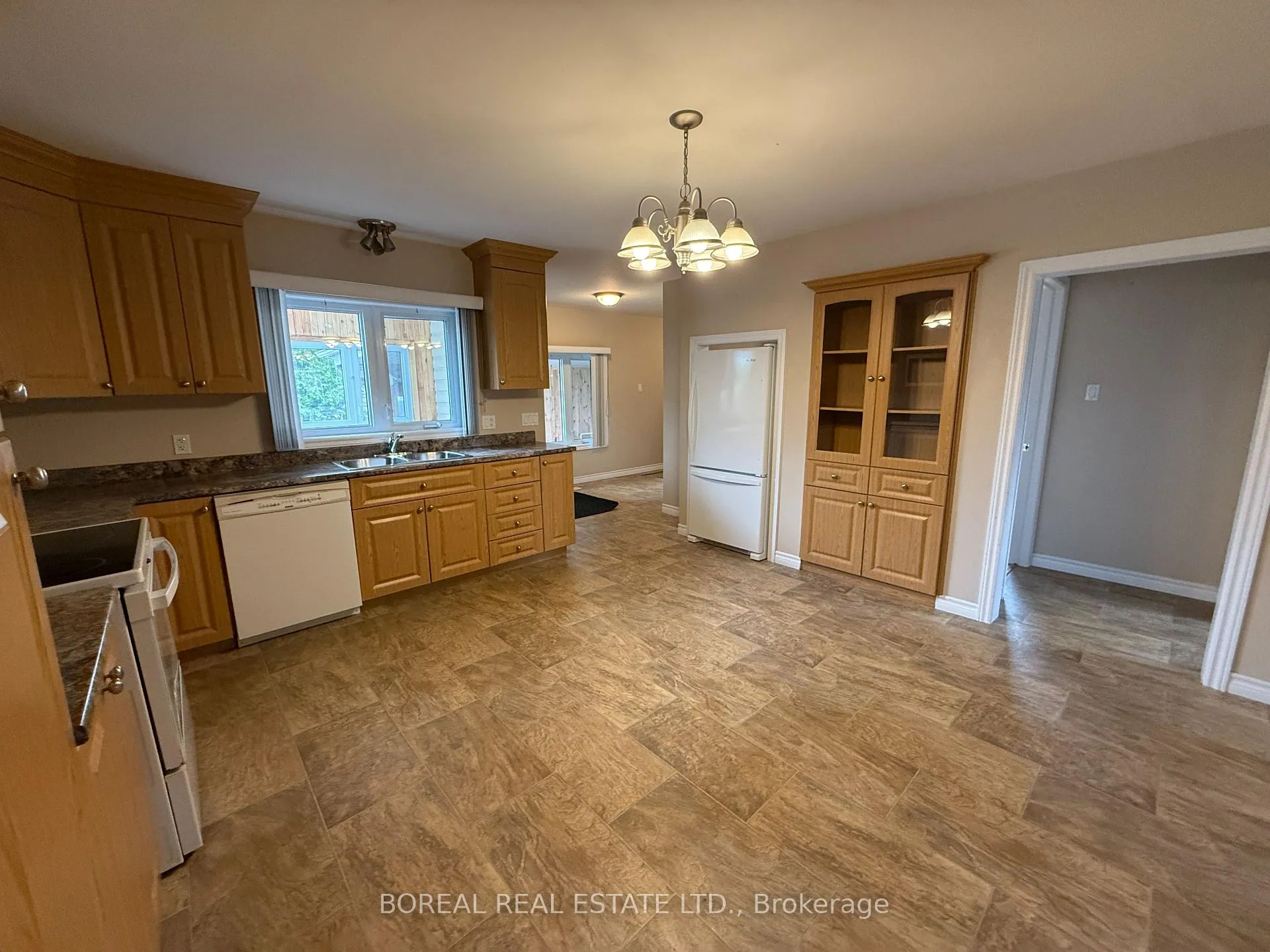 Photo 14 of 236-238 Main St, Smooth Rock Falls, SRF — HOMEH