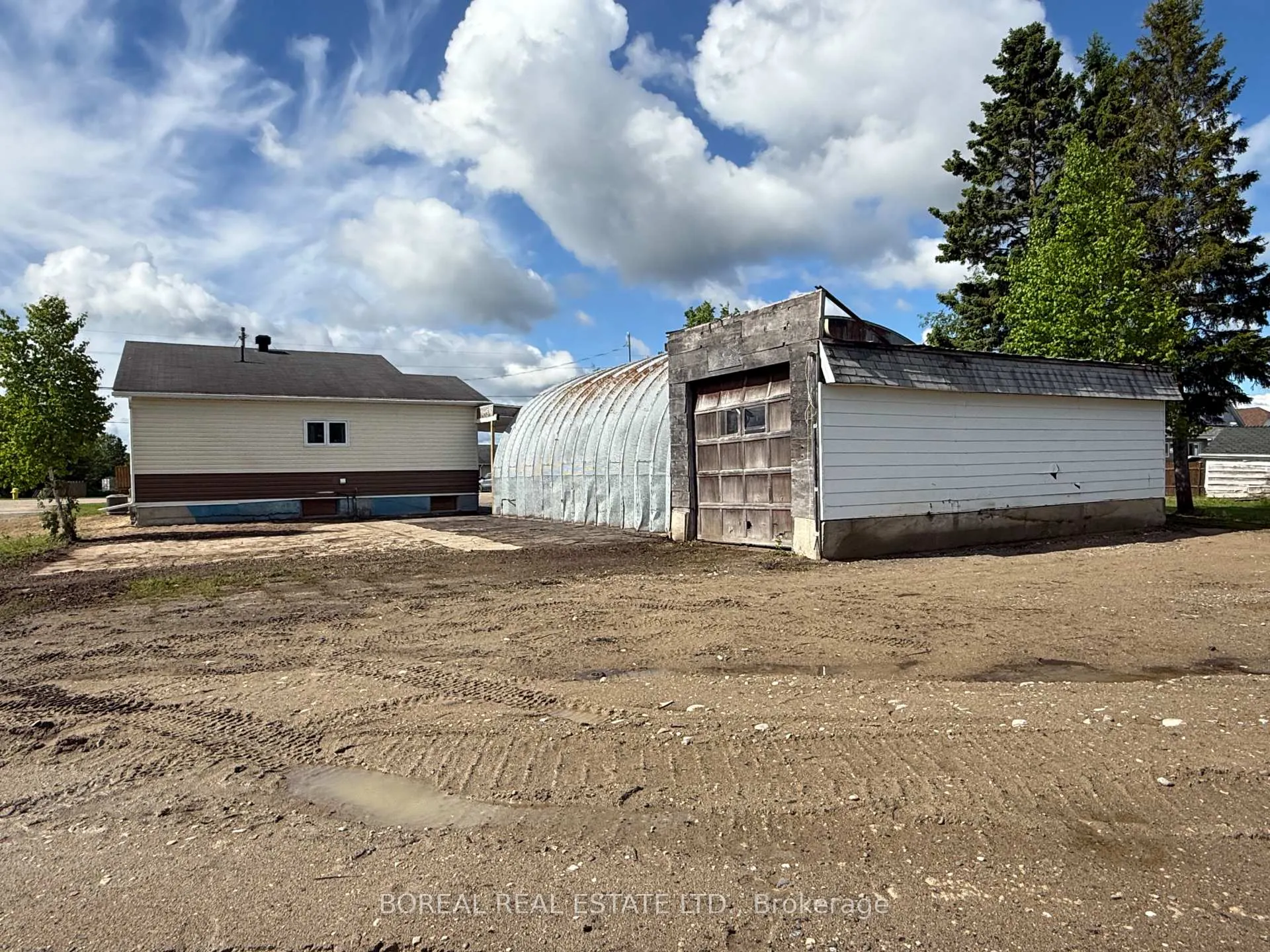 Photo 8 of 236-238 Main St, Smooth Rock Falls, SRF — HOMEH