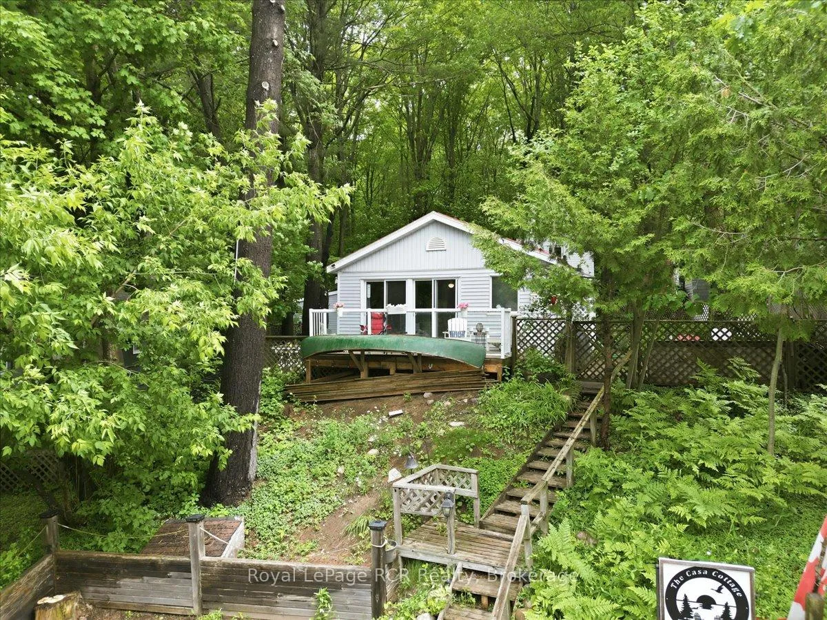 Photo 4 of 45 Andrew Drive, Tiny, Rural Tiny — HOMEH