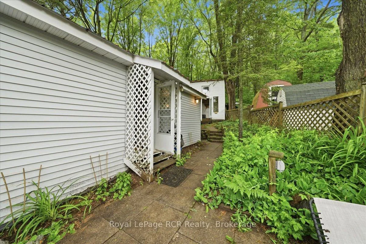 Photo 29 of 45 Andrew Drive, Tiny, Rural Tiny — HOMEH