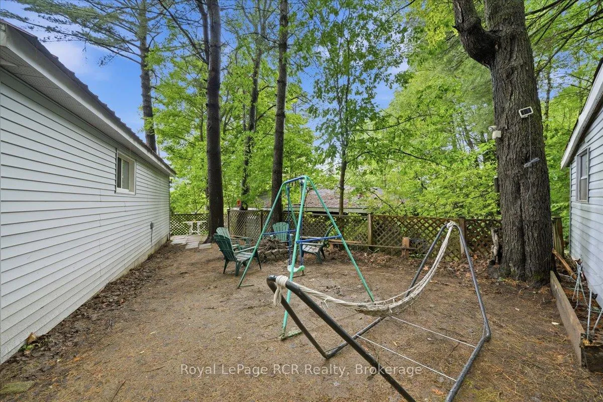 Photo 34 of 45 Andrew Drive, Tiny, Rural Tiny — HOMEH