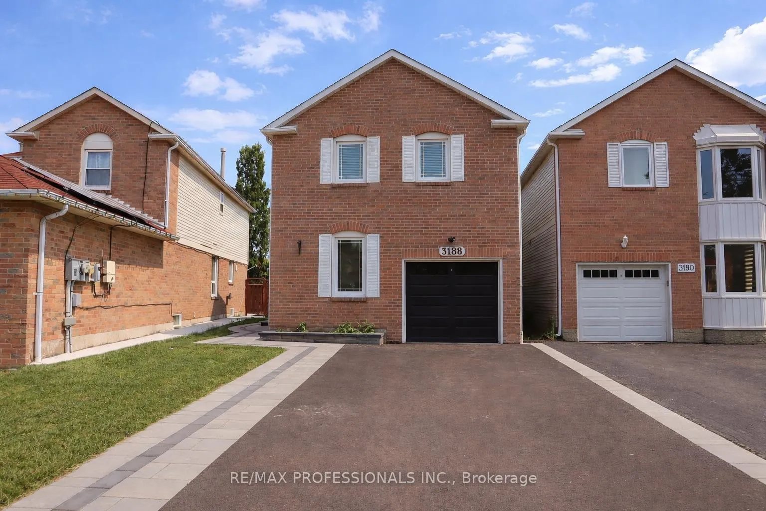 Photo 2 of Unit Lower, 3188 Cambourne Crescent, Mississauga, Meadowvale — HOMEH