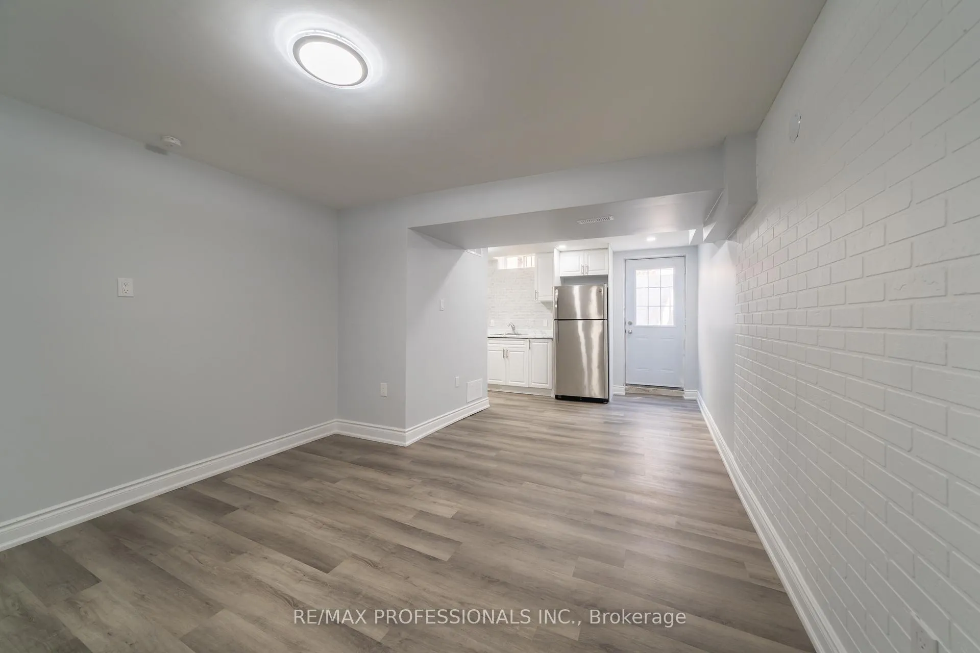 Photo 6 of Unit Lower, 3188 Cambourne Crescent, Mississauga, Meadowvale — HOMEH