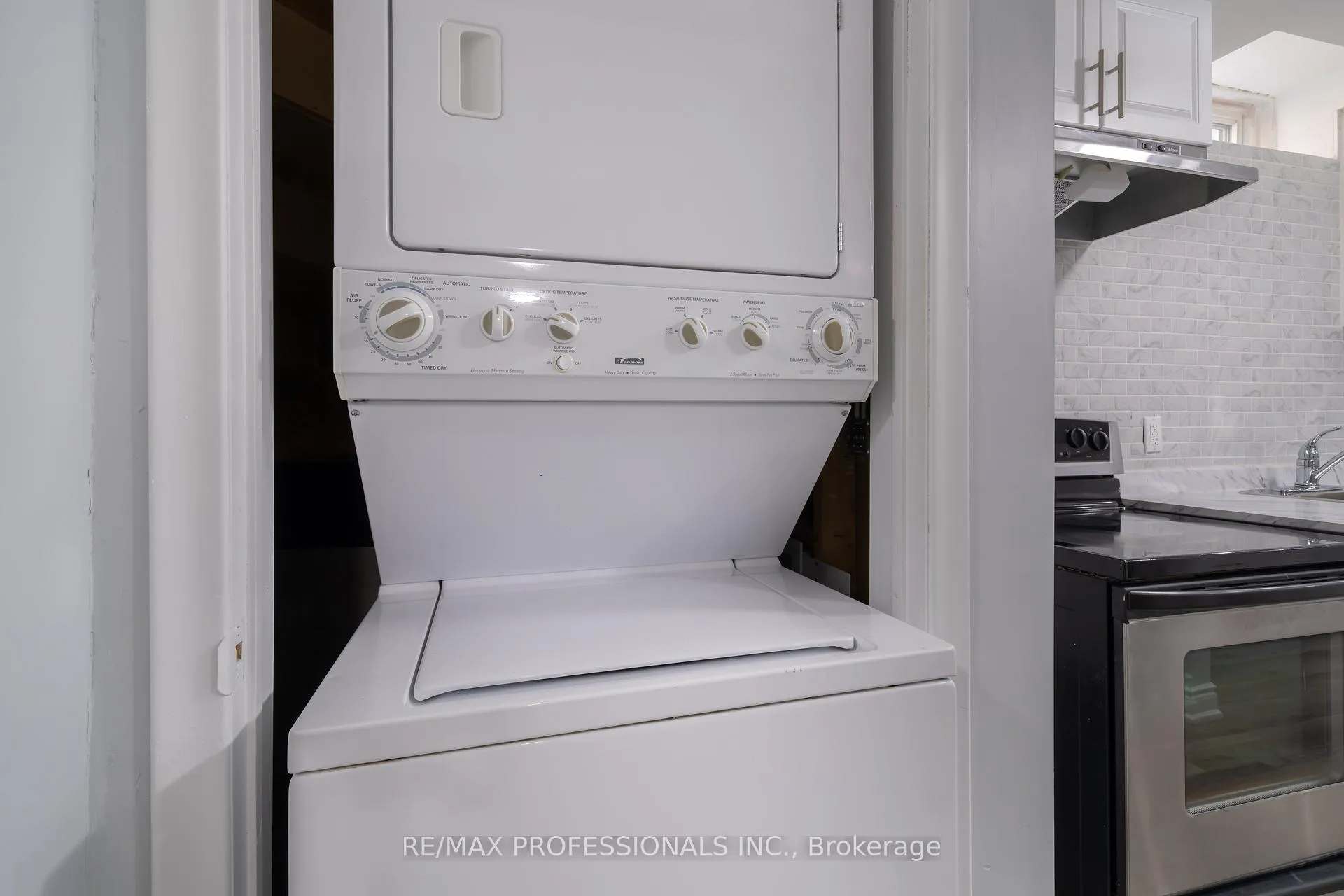 Photo 14 of Unit Lower, 3188 Cambourne Crescent, Mississauga, Meadowvale — HOMEH