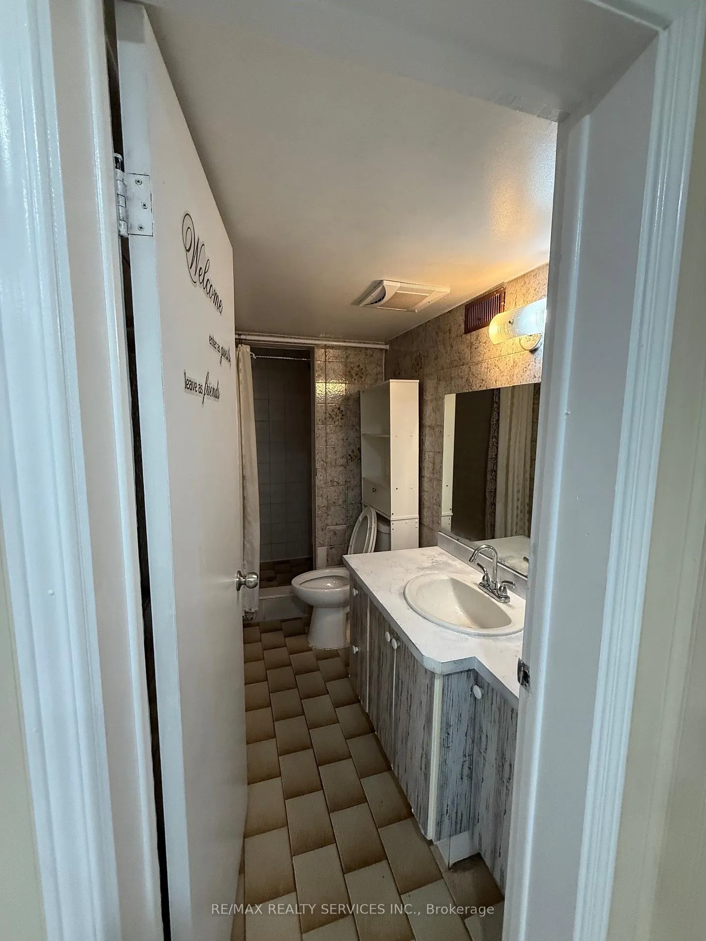 Photo 8 of Unit (Basement), 120 Abell Drive, Brampton, Madoc — HOMEH