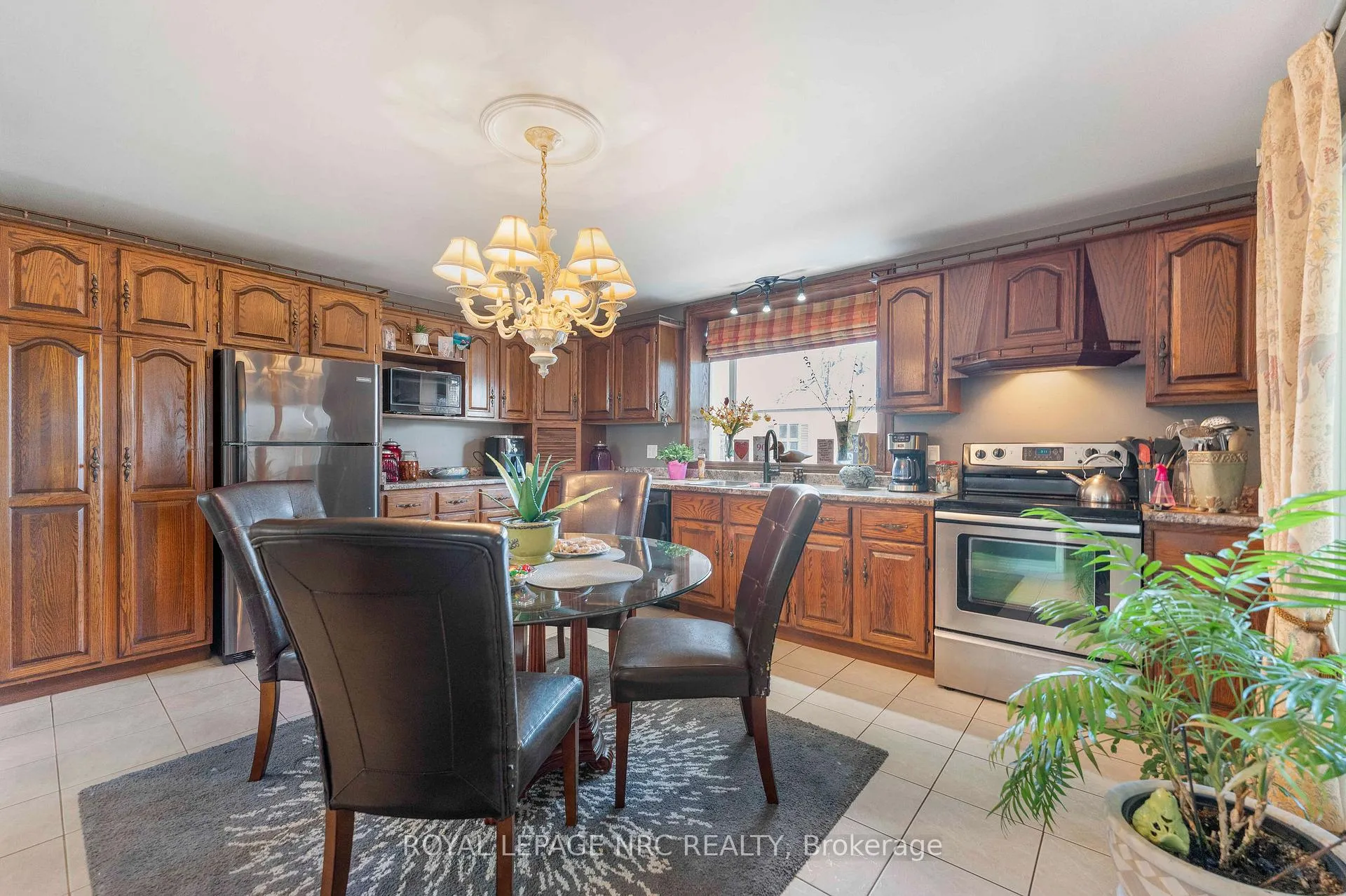 Photo 16 of 68 Pine Street S, Thorold, Thorold Downtown — HOMEH