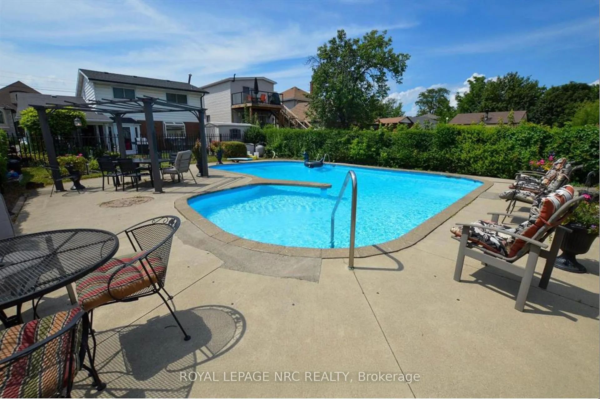 Photo 47 of 68 Pine Street S, Thorold, Thorold Downtown — HOMEH