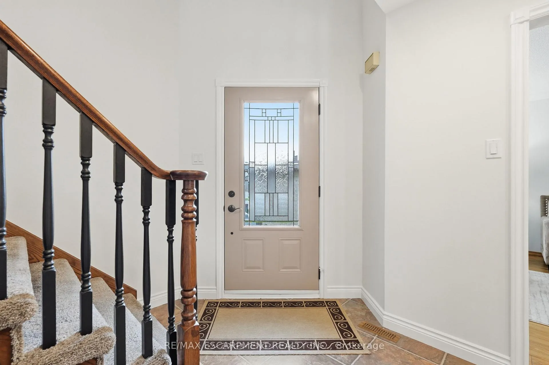 Photo 4 of 5399 Sheldon Park Drive, Burlington, Appleby — HOMEH