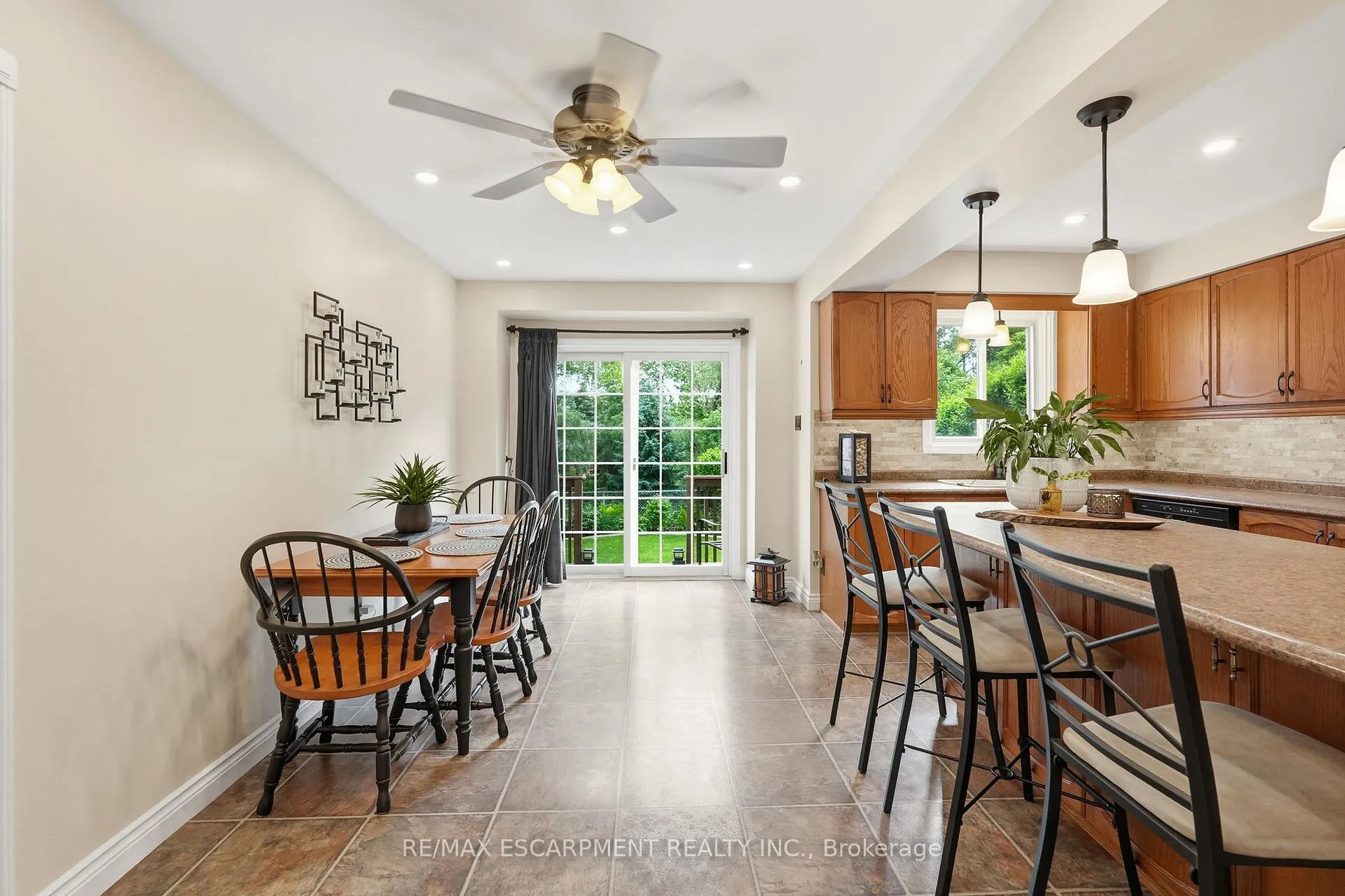 Photo 17 of 5399 Sheldon Park Drive, Burlington, Appleby — HOMEH