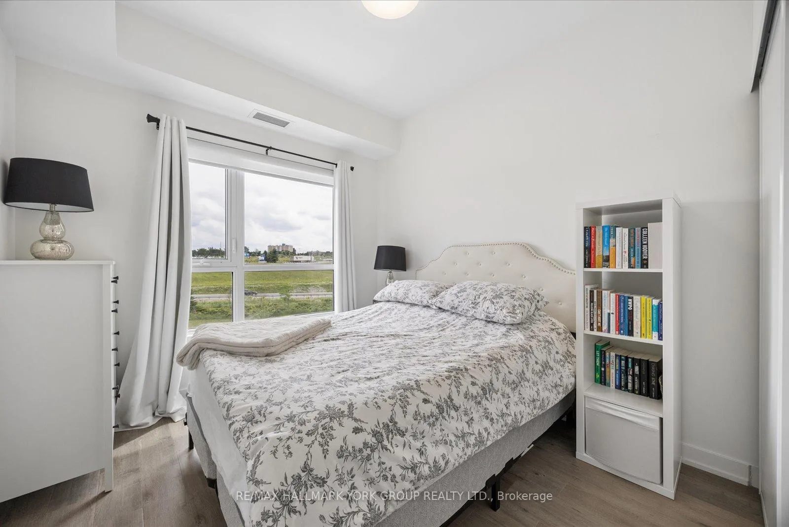 Photo 18 of Unit 514, 56 Lakeside Terrace, Barrie, Little Lake — HOMEH