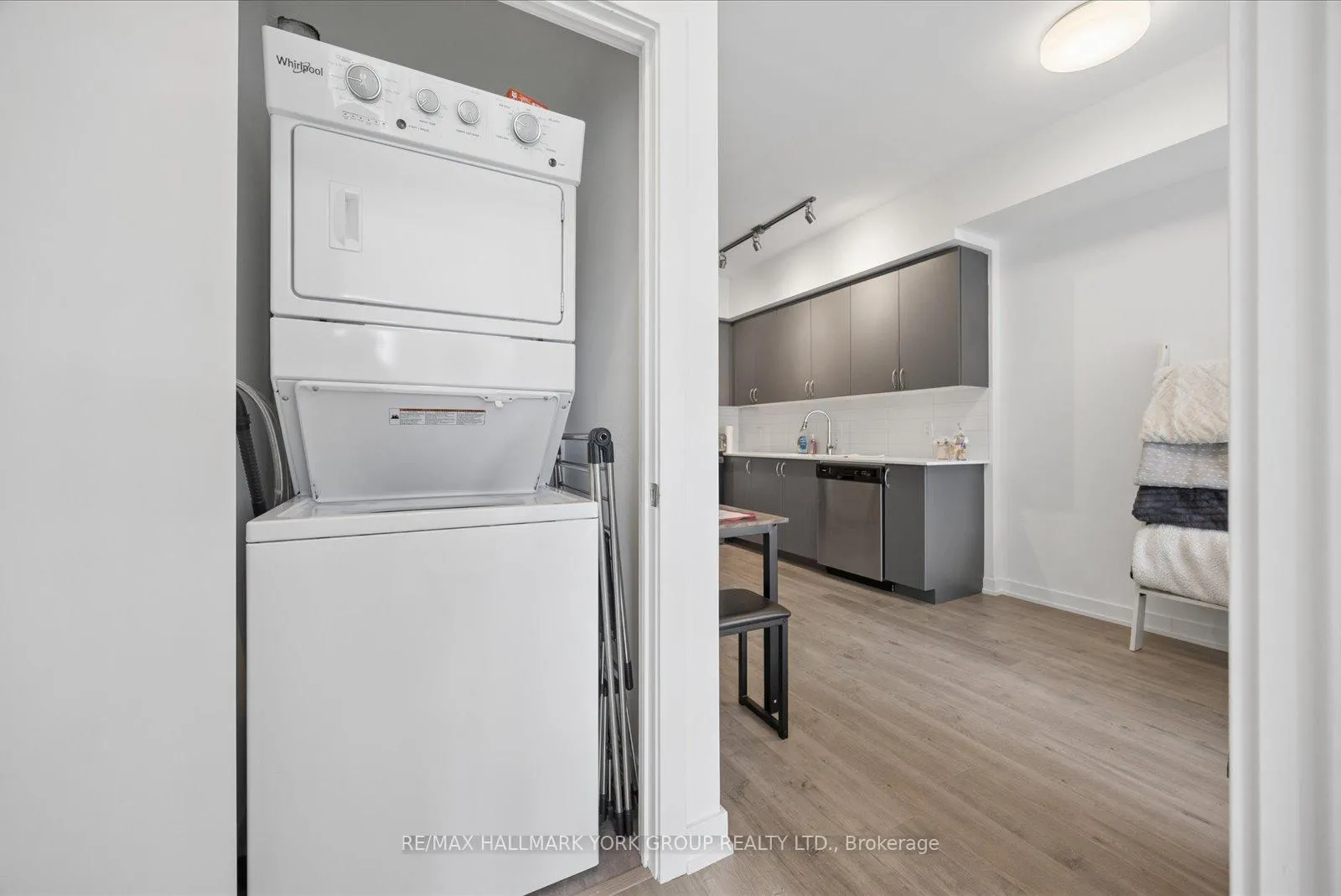 Photo 21 of Unit 514, 56 Lakeside Terrace, Barrie, Little Lake — HOMEH