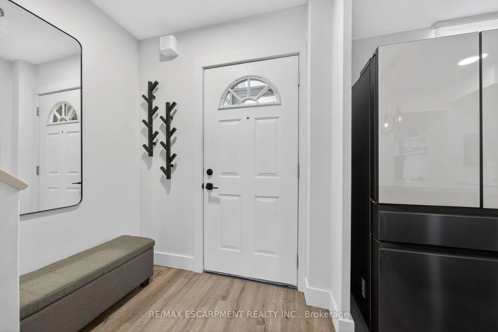 Photo 3 of Unit 324, 350 Quigley Road, Hamilton, Vincent — HOMEH