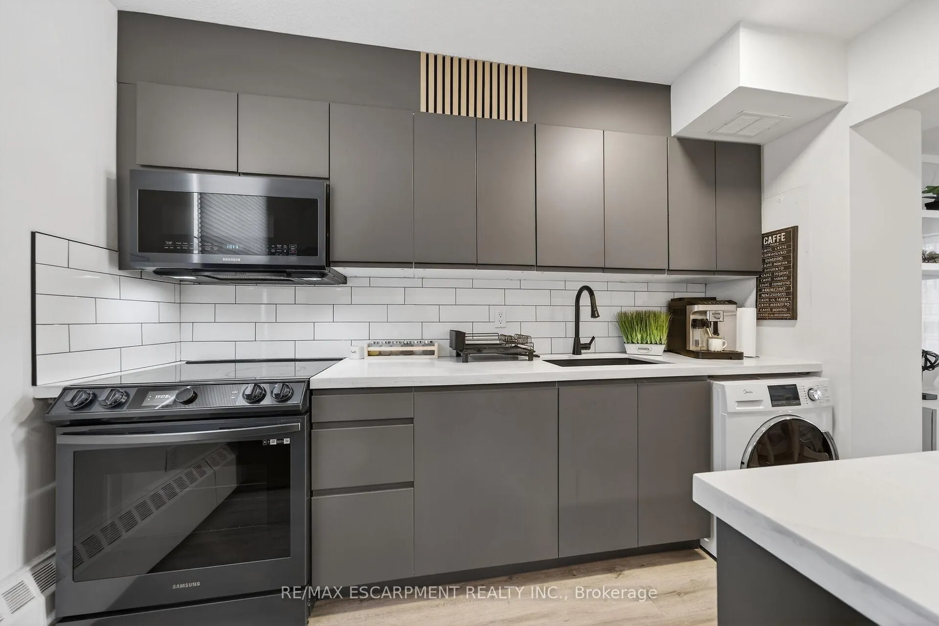 Photo 6 of Unit 324, 350 Quigley Road, Hamilton, Vincent — HOMEH