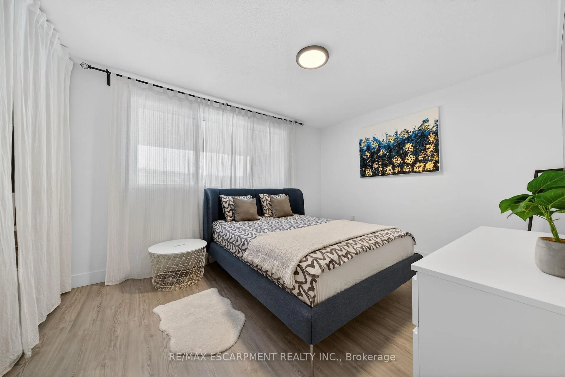 Photo 19 of Unit 324, 350 Quigley Road, Hamilton, Vincent — HOMEH