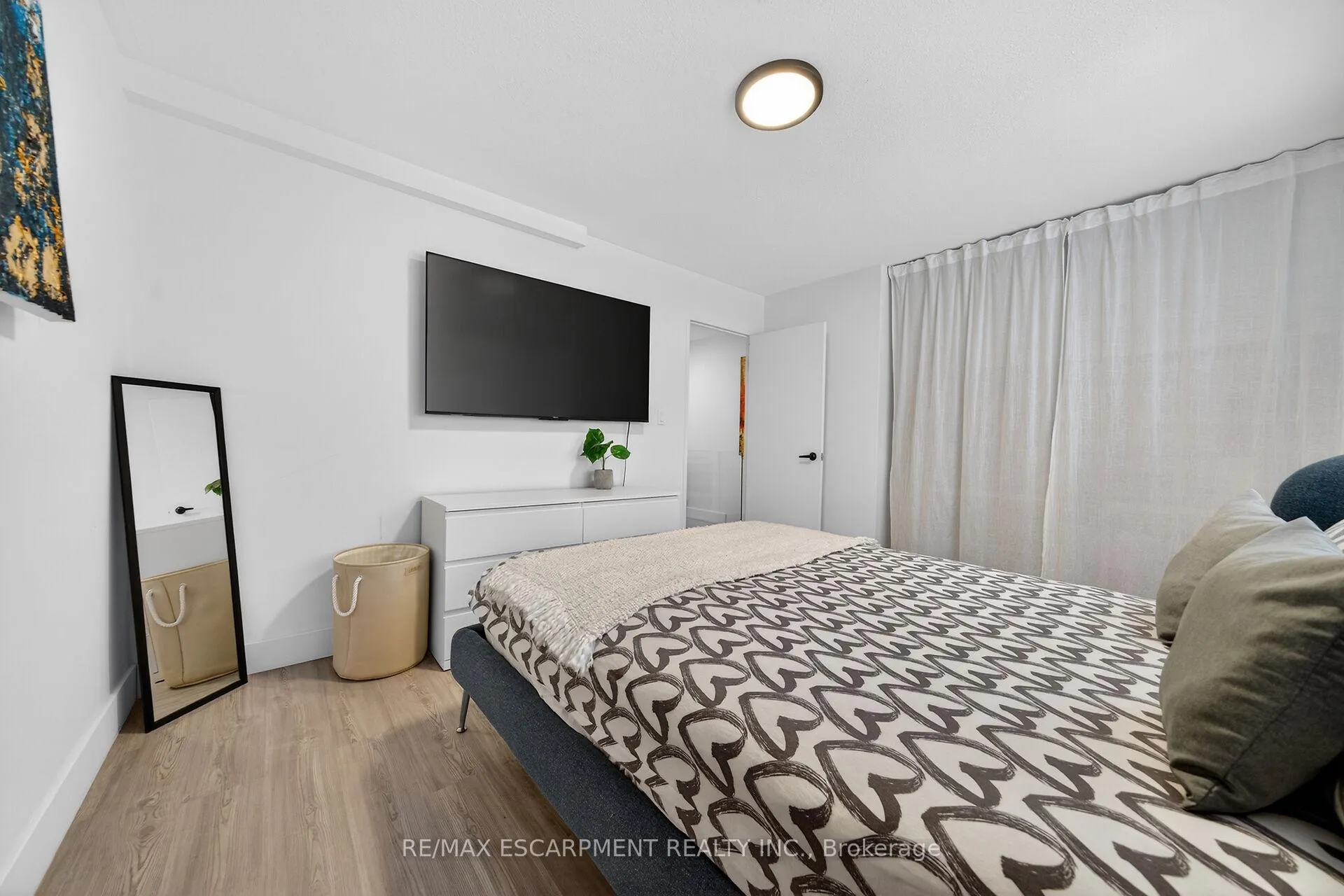 Photo 21 of Unit 324, 350 Quigley Road, Hamilton, Vincent — HOMEH