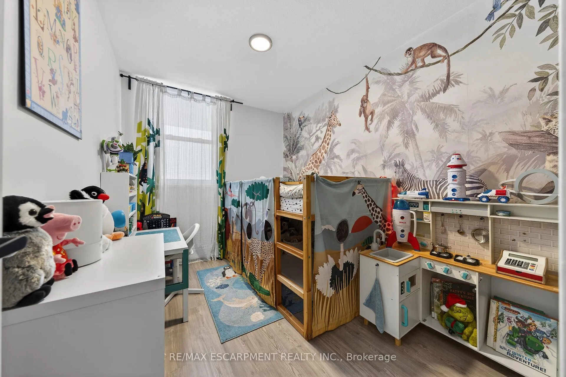 Photo 24 of Unit 324, 350 Quigley Road, Hamilton, Vincent — HOMEH