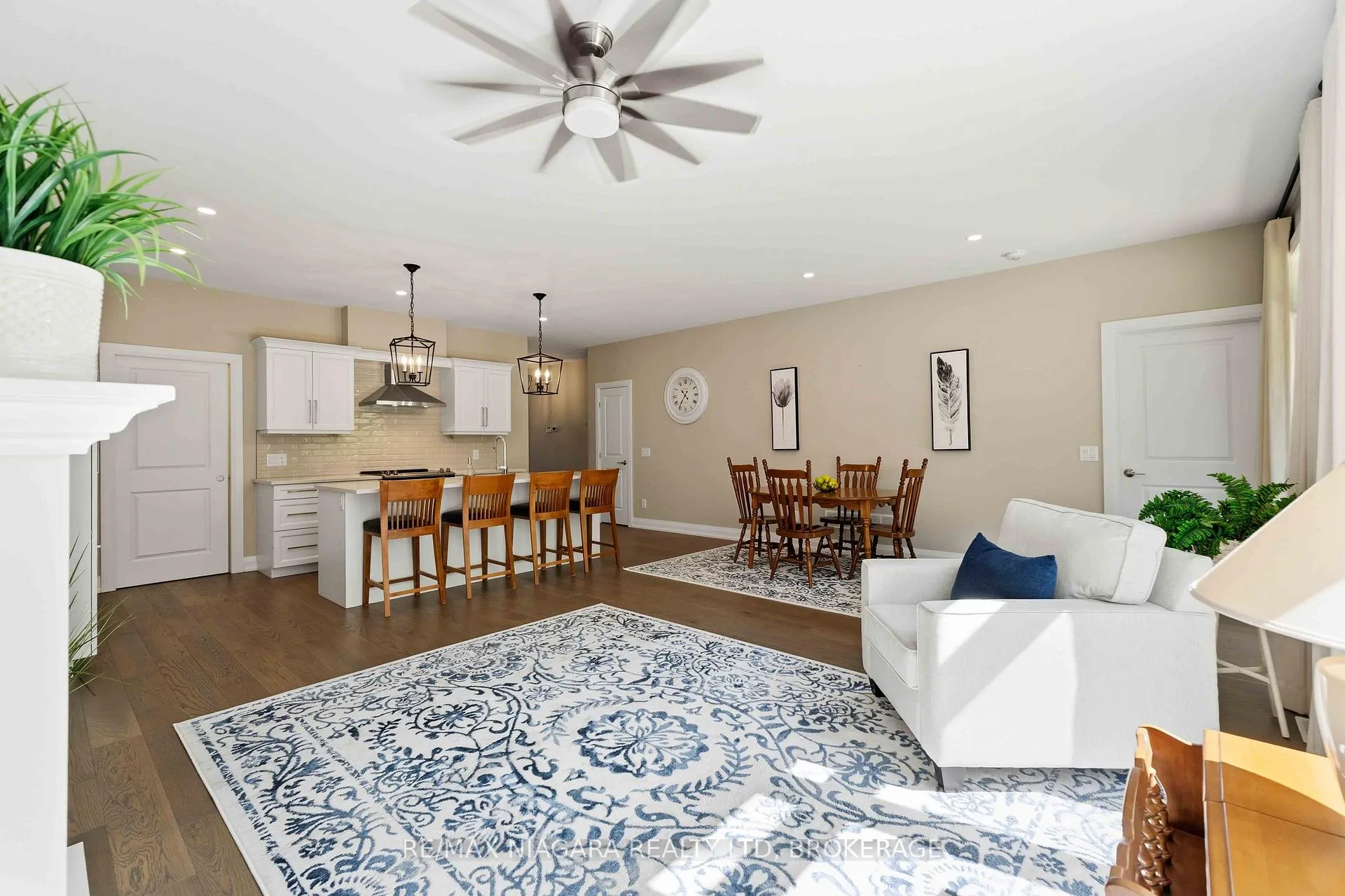 Photo 12 of Unit 55, 8974 Willoughby Drive, Niagara Falls, Chippawa — HOMEH