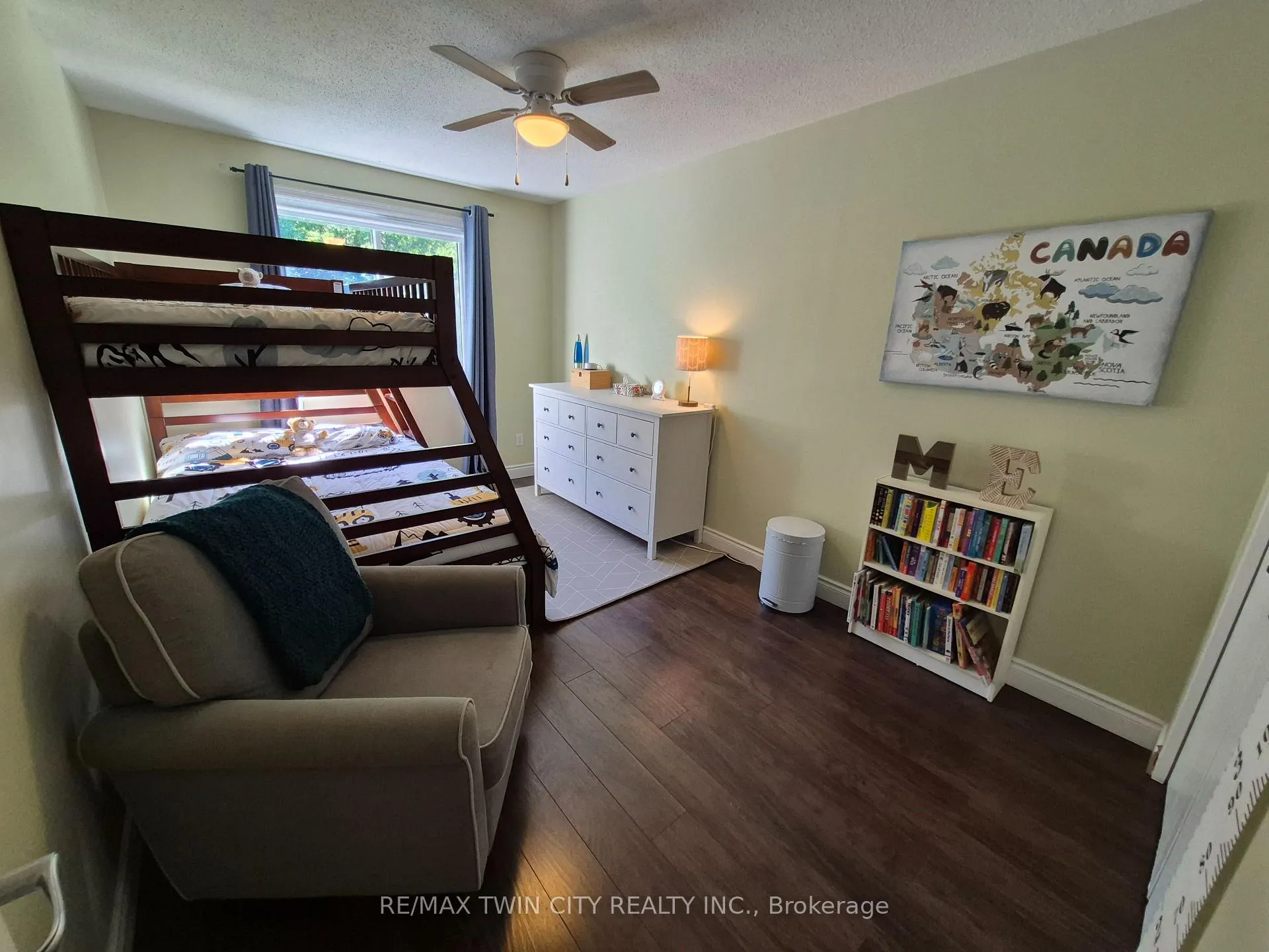 Photo 13 of 384 Pioneer Drive, Kitchener — HOMEH