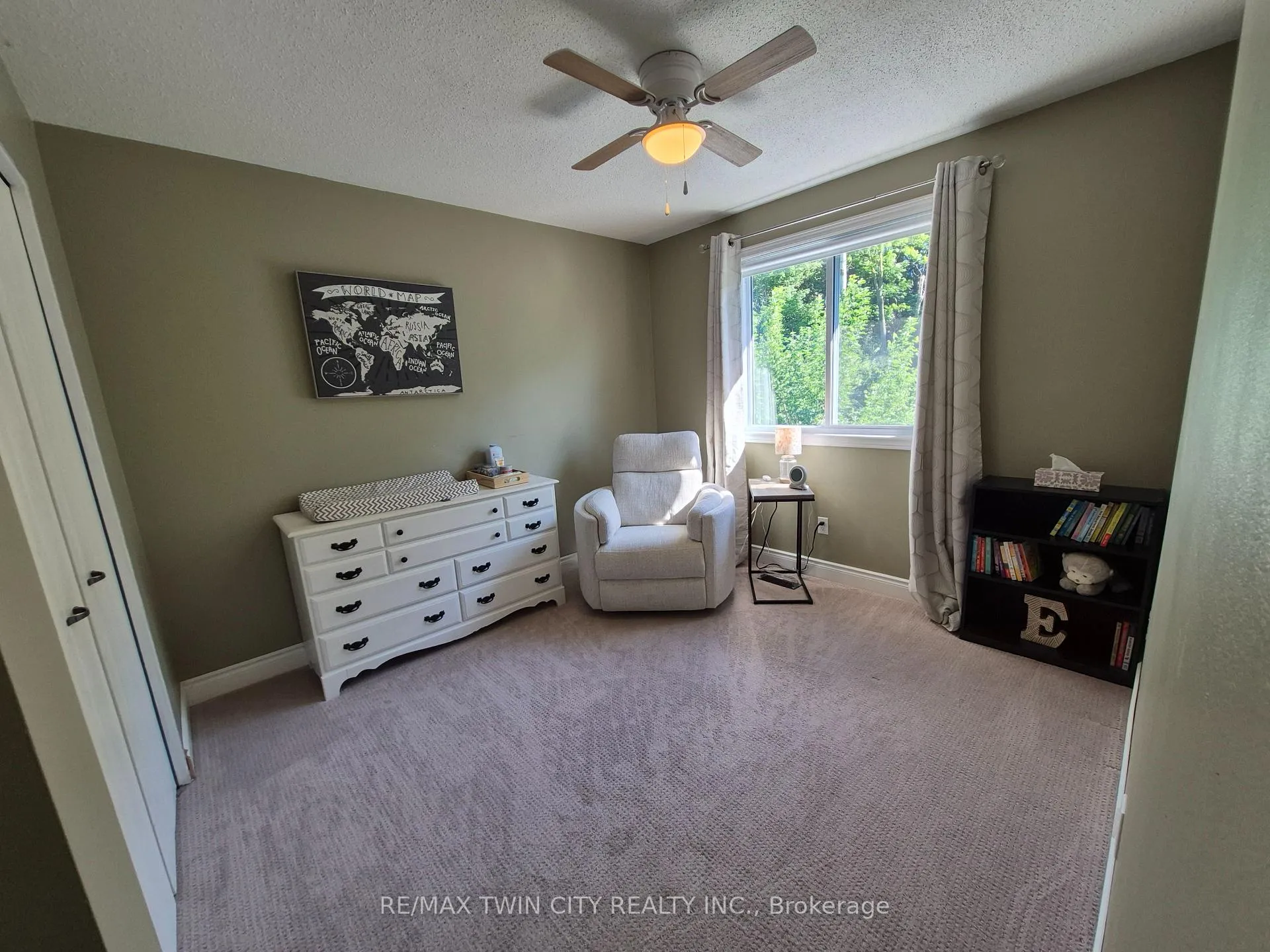 Photo 15 of 384 Pioneer Drive, Kitchener — HOMEH