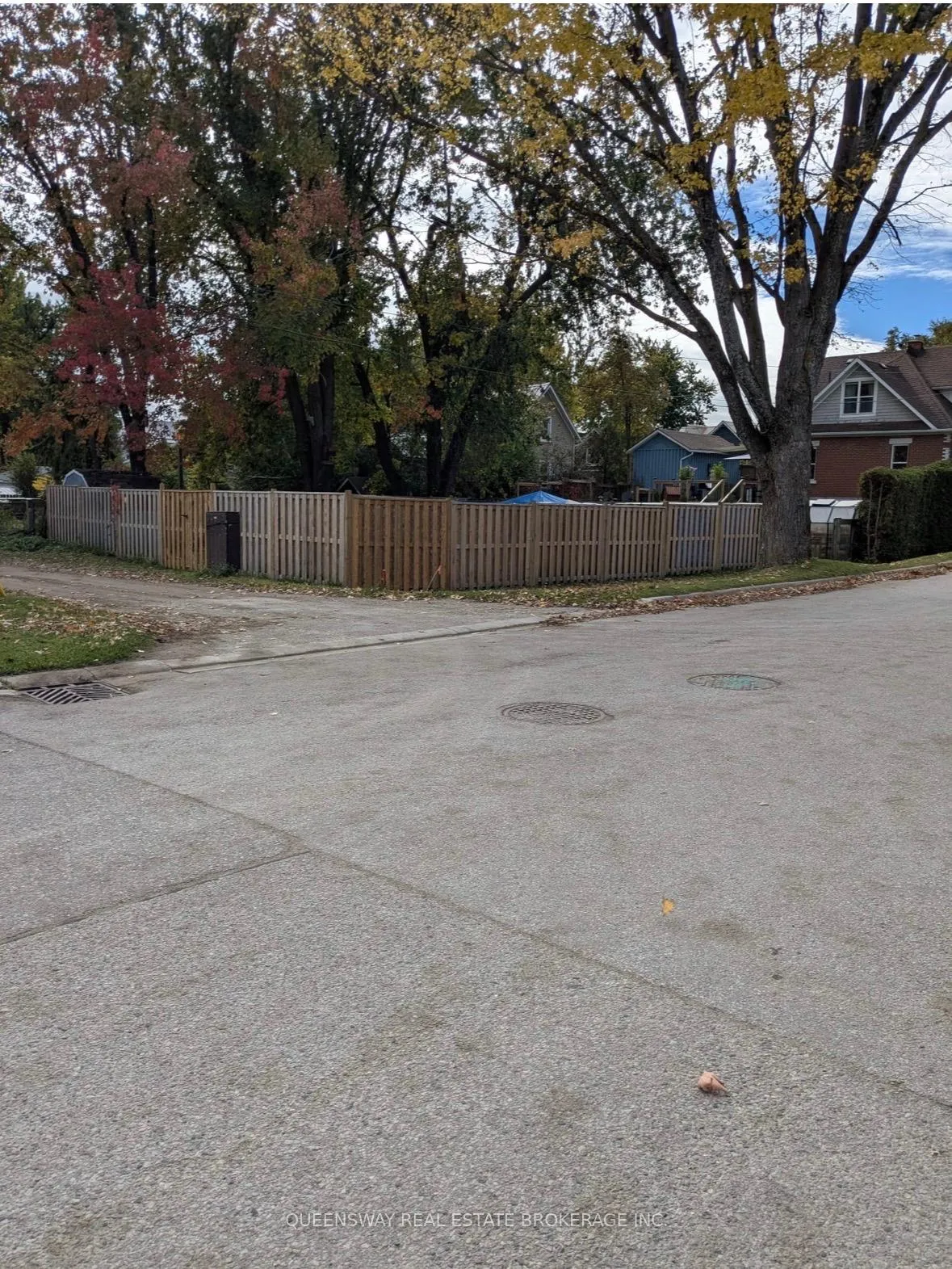 Photo 2 of 115 Centre Street, Shelburne — HOMEH