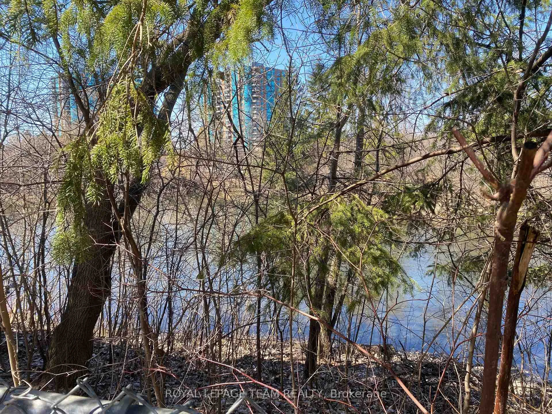 Photo 20 of Unit B, 32 Hackett Street, Ottawa, Hunt Club Woods — HOMEH
