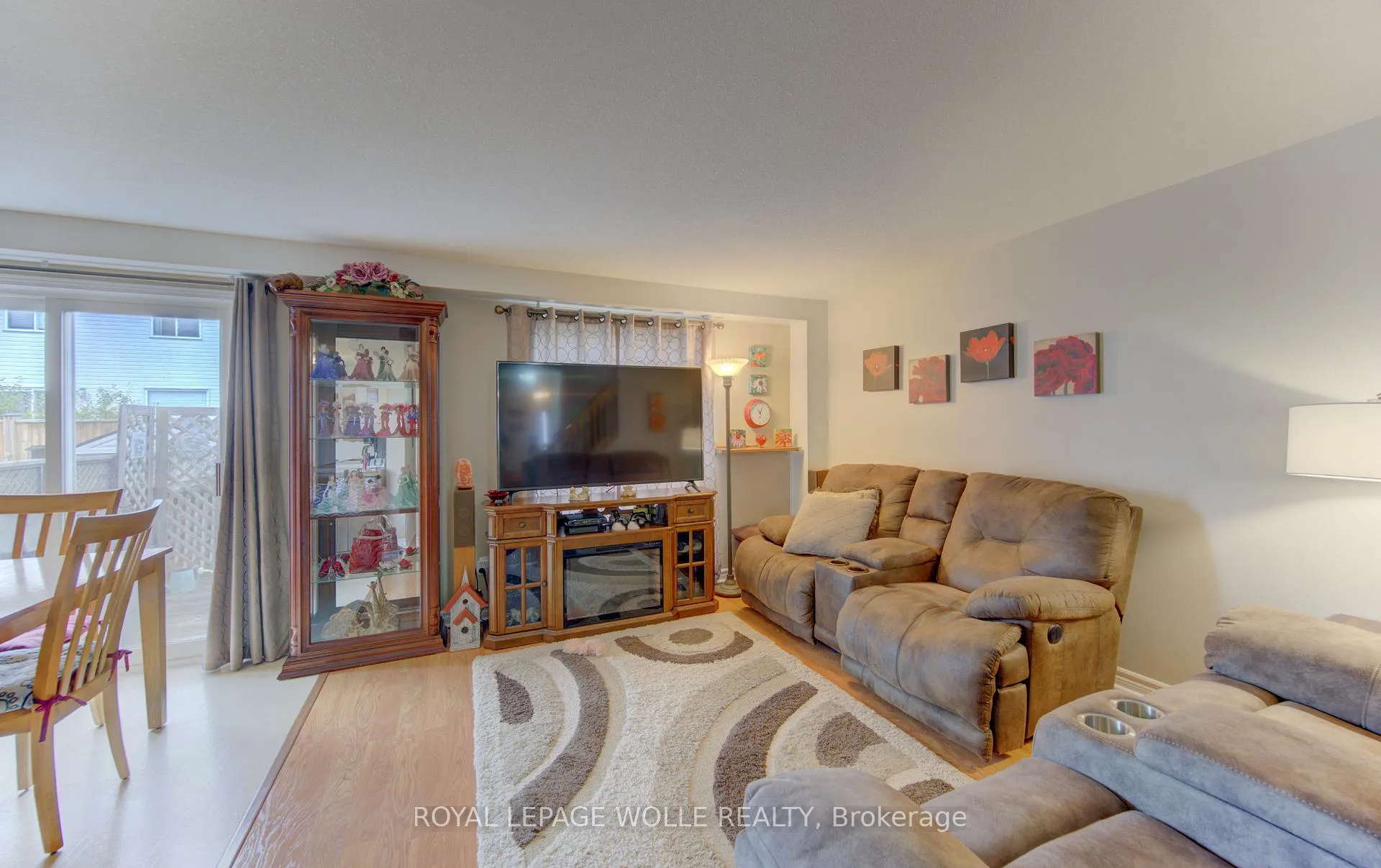 Photo 6 of 60 Foxglove Crescent, Kitchener, Larentian West — HOMEH