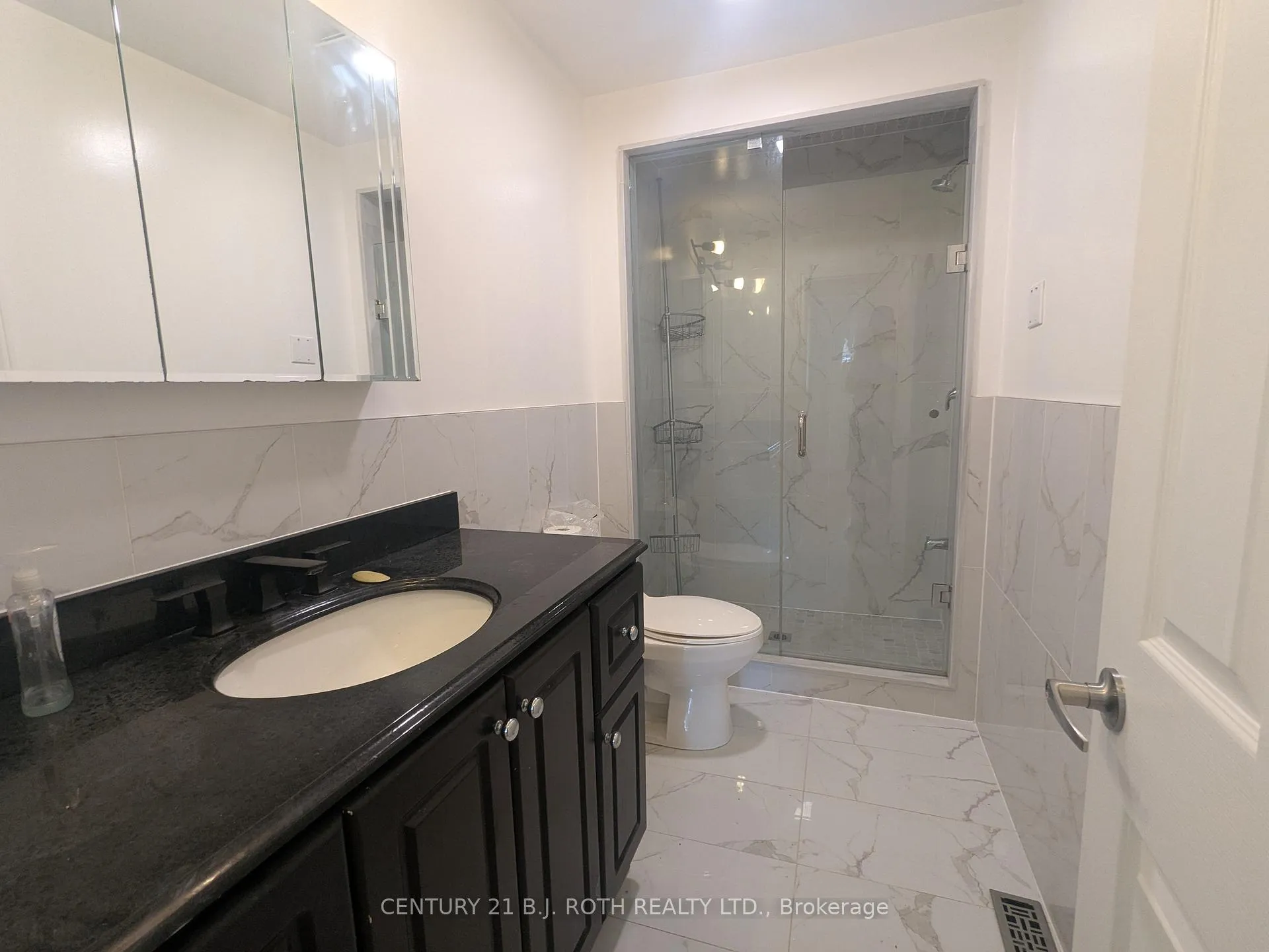 Photo 7 of 756 Hastings Avenue, Innisfil, Alcona — HOMEH