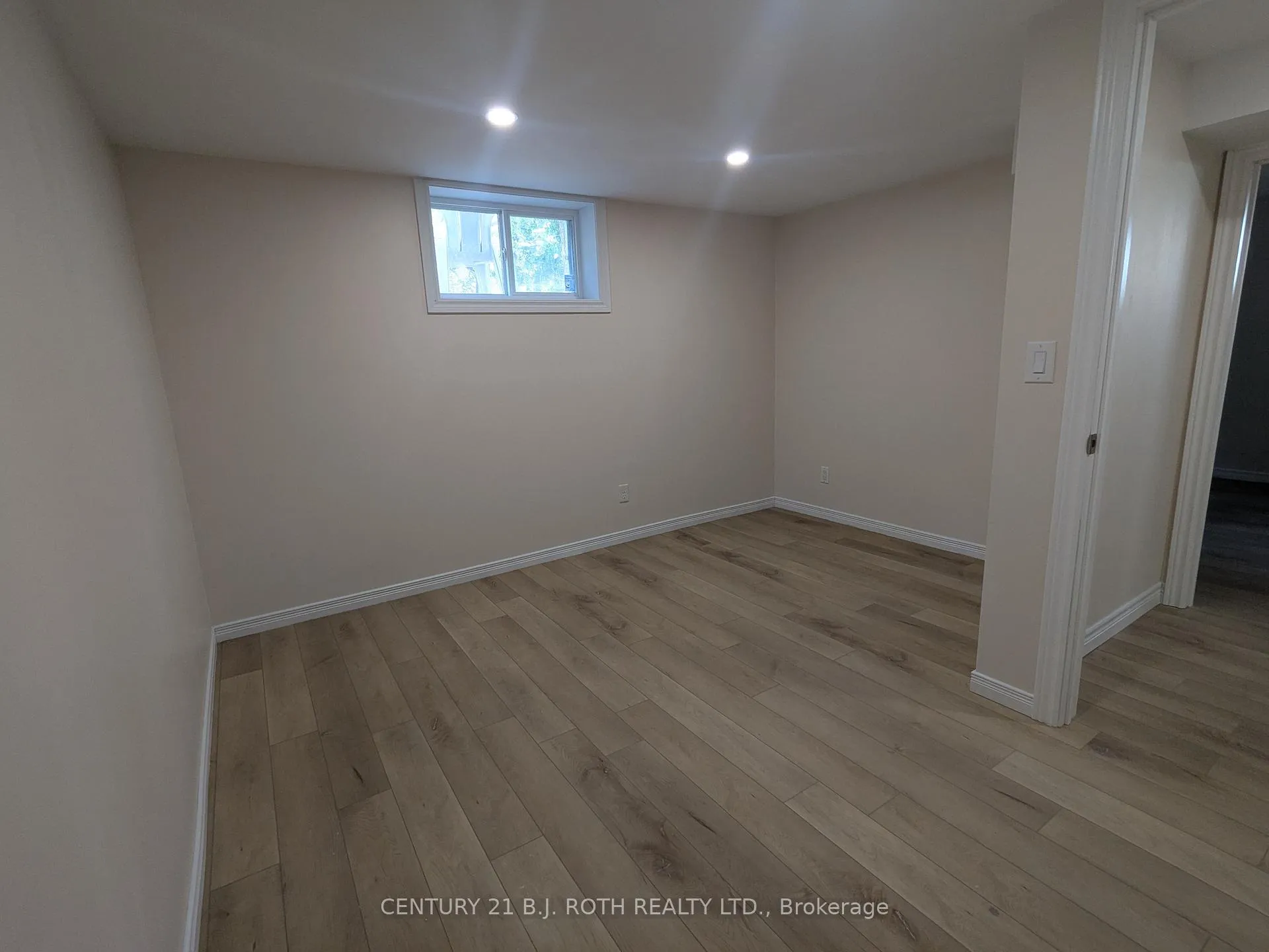 Photo 13 of 756 Hastings Avenue, Innisfil, Alcona — HOMEH