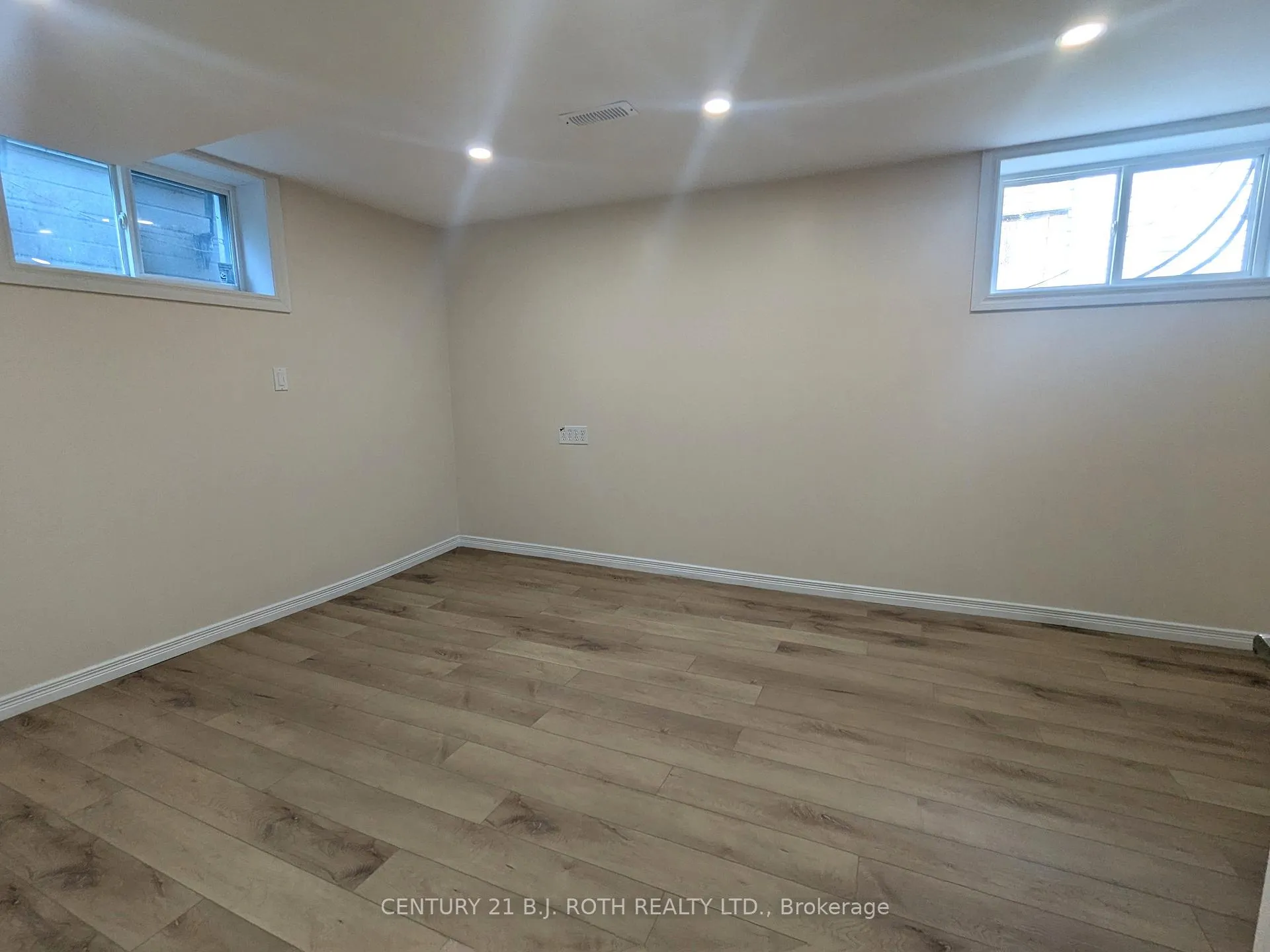 Photo 14 of 756 Hastings Avenue, Innisfil, Alcona — HOMEH