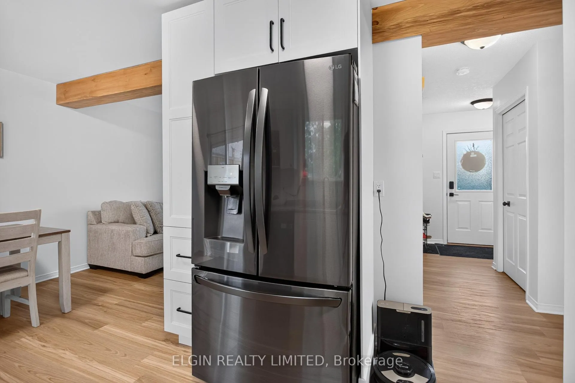 Photo 17 of 27 Cook Crescent, St. Thomas — HOMEH
