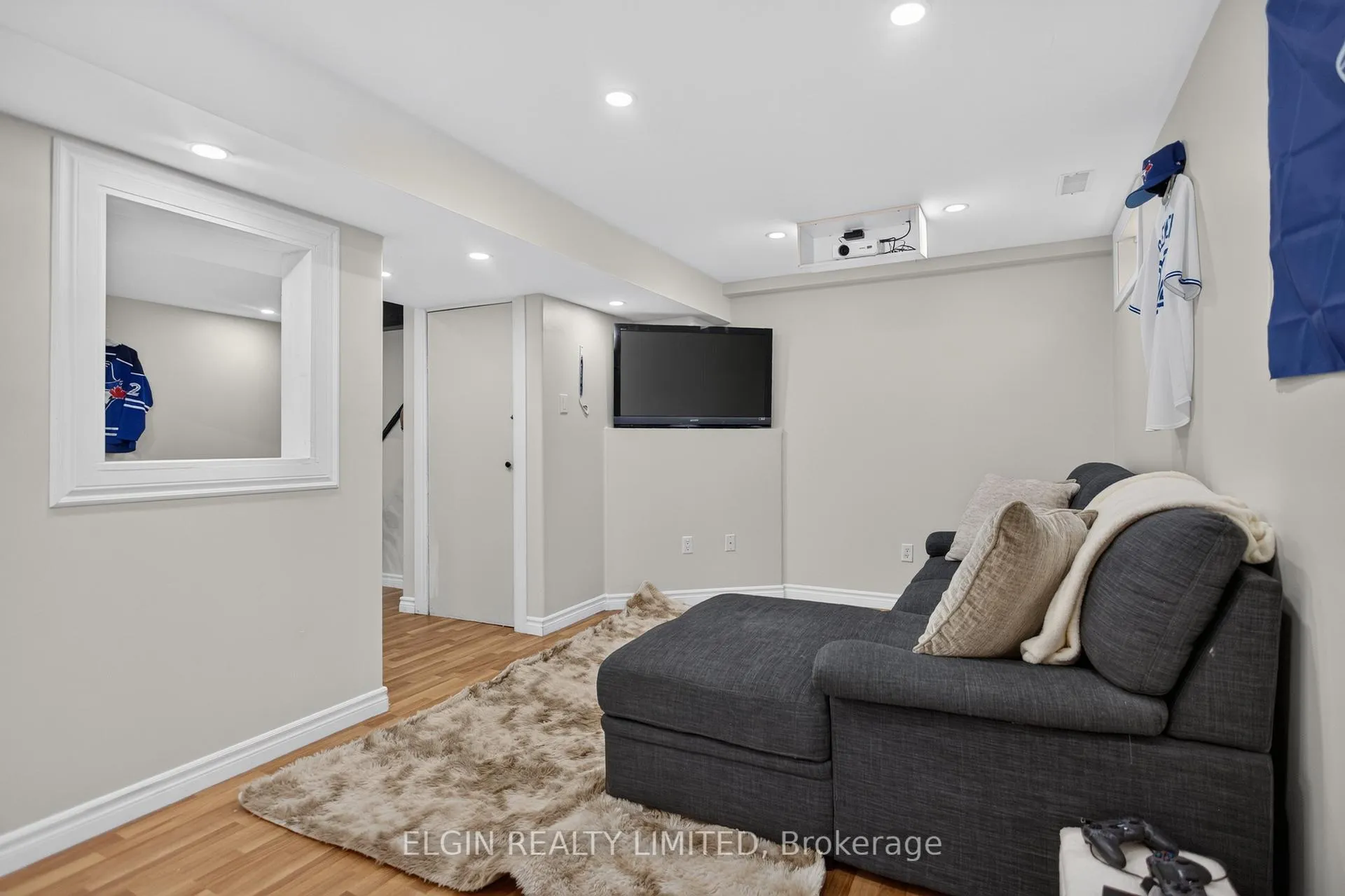 Photo 31 of 27 Cook Crescent, St. Thomas — HOMEH