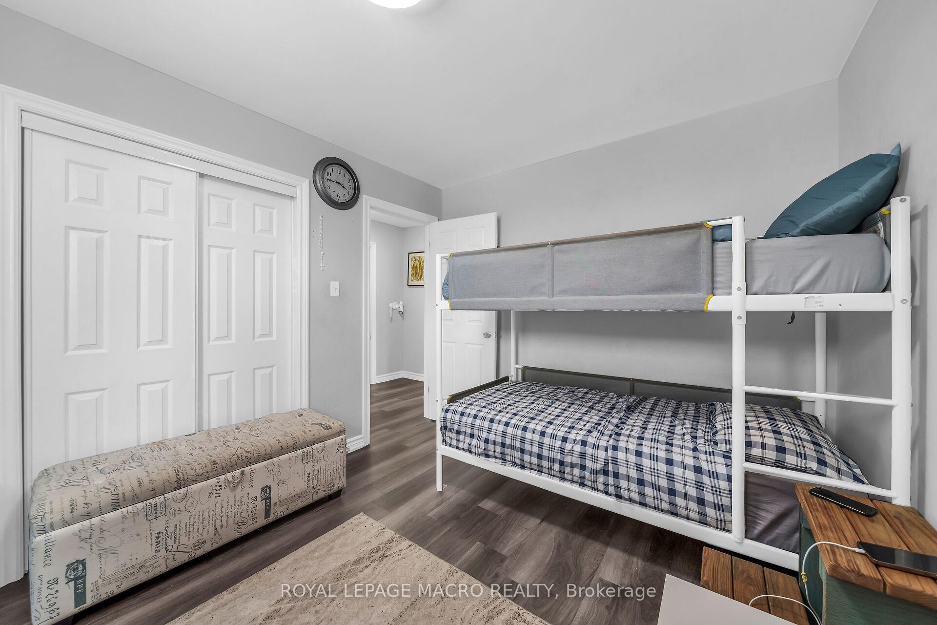 Photo 24 of 20 Sprucehill Drive, Brant, Brantford Twp — HOMEH