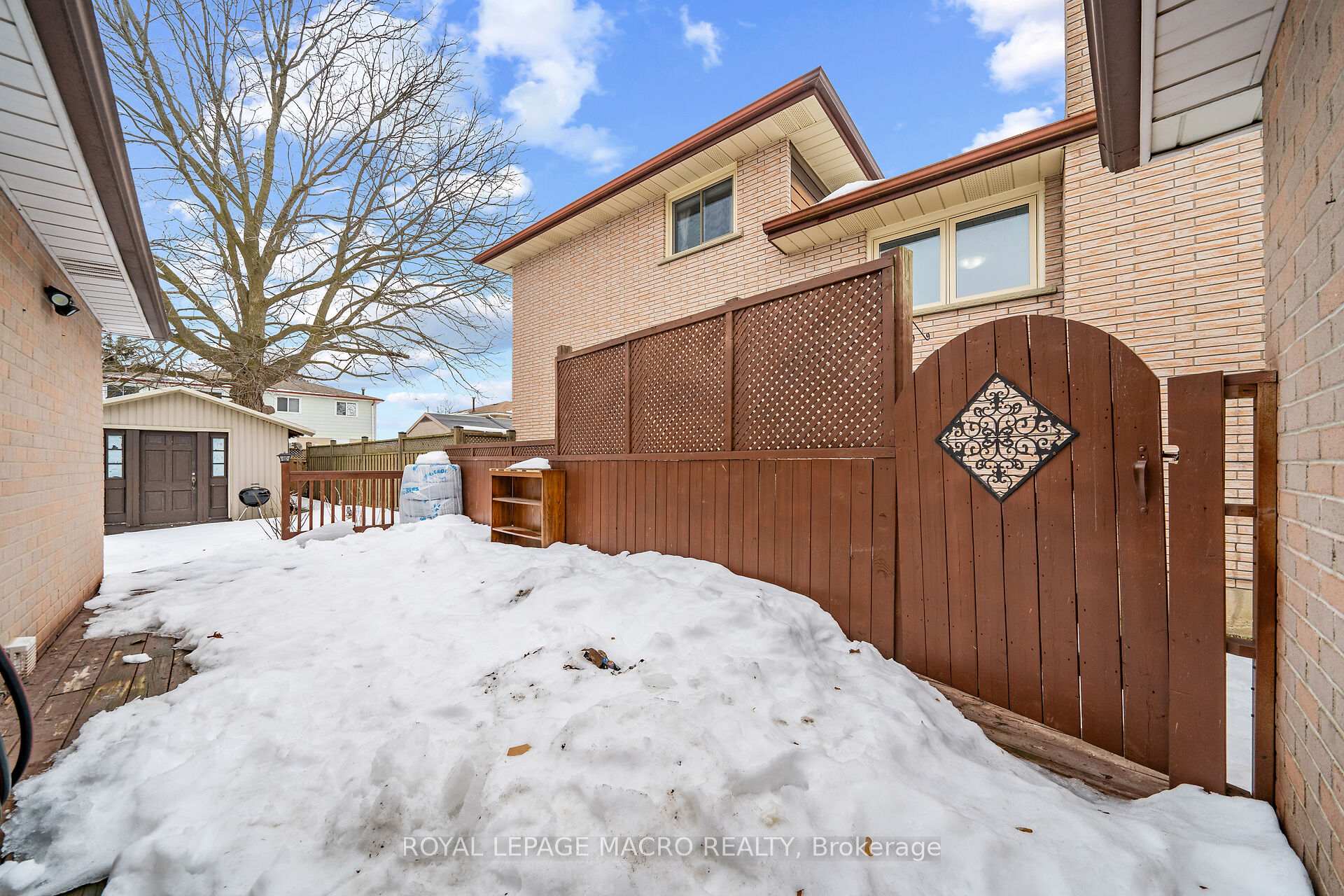 Photo 44 of 20 Sprucehill Drive, Brant, Brantford Twp — HOMEH