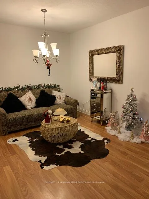 Photo 5 of Unit 1016, 9225 Jane Street, Vaughan, Maple — HOMEH